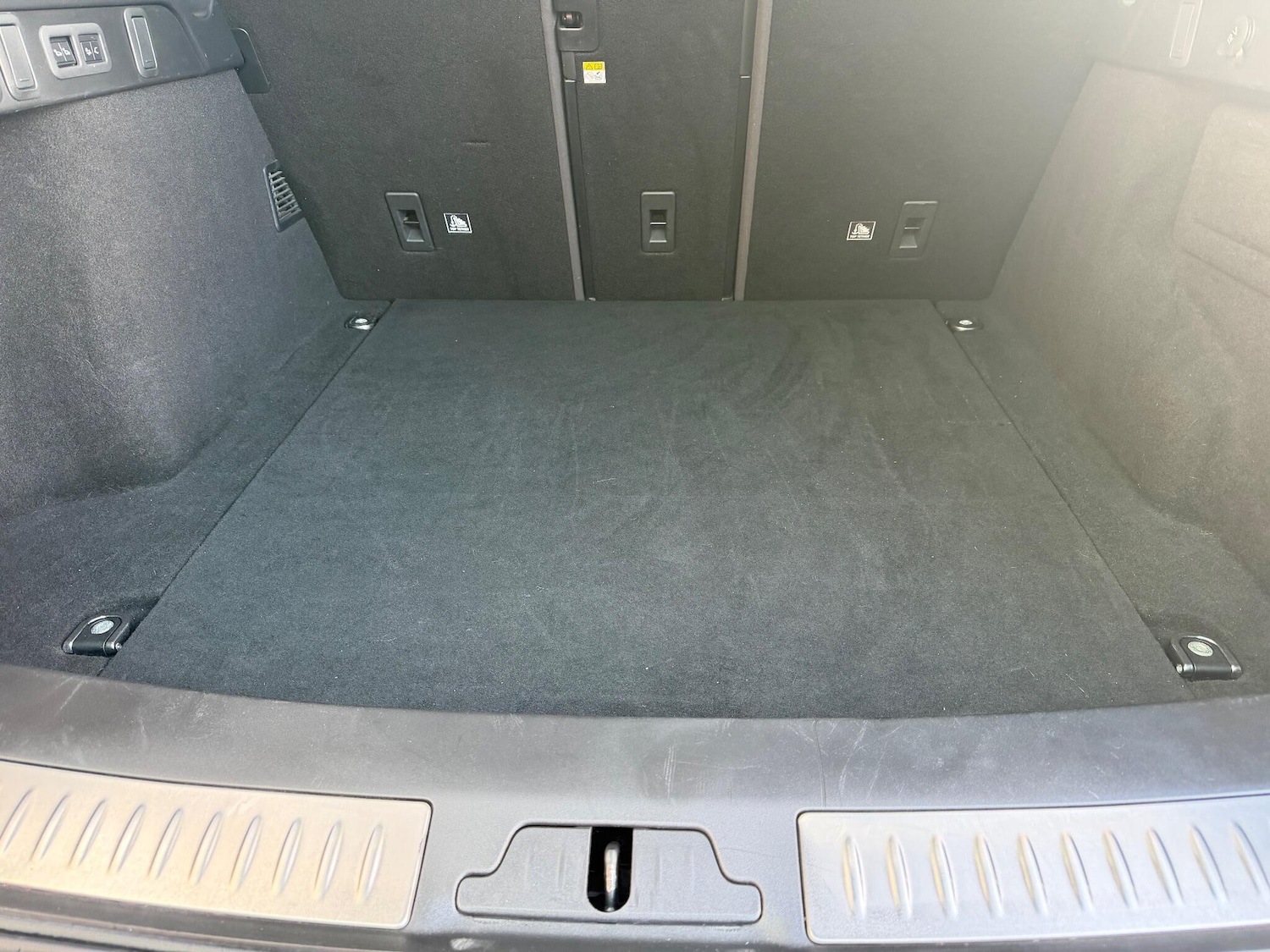 Used Land Rover Range Rover Velar 2020 for sale - 77109263: Photo 33