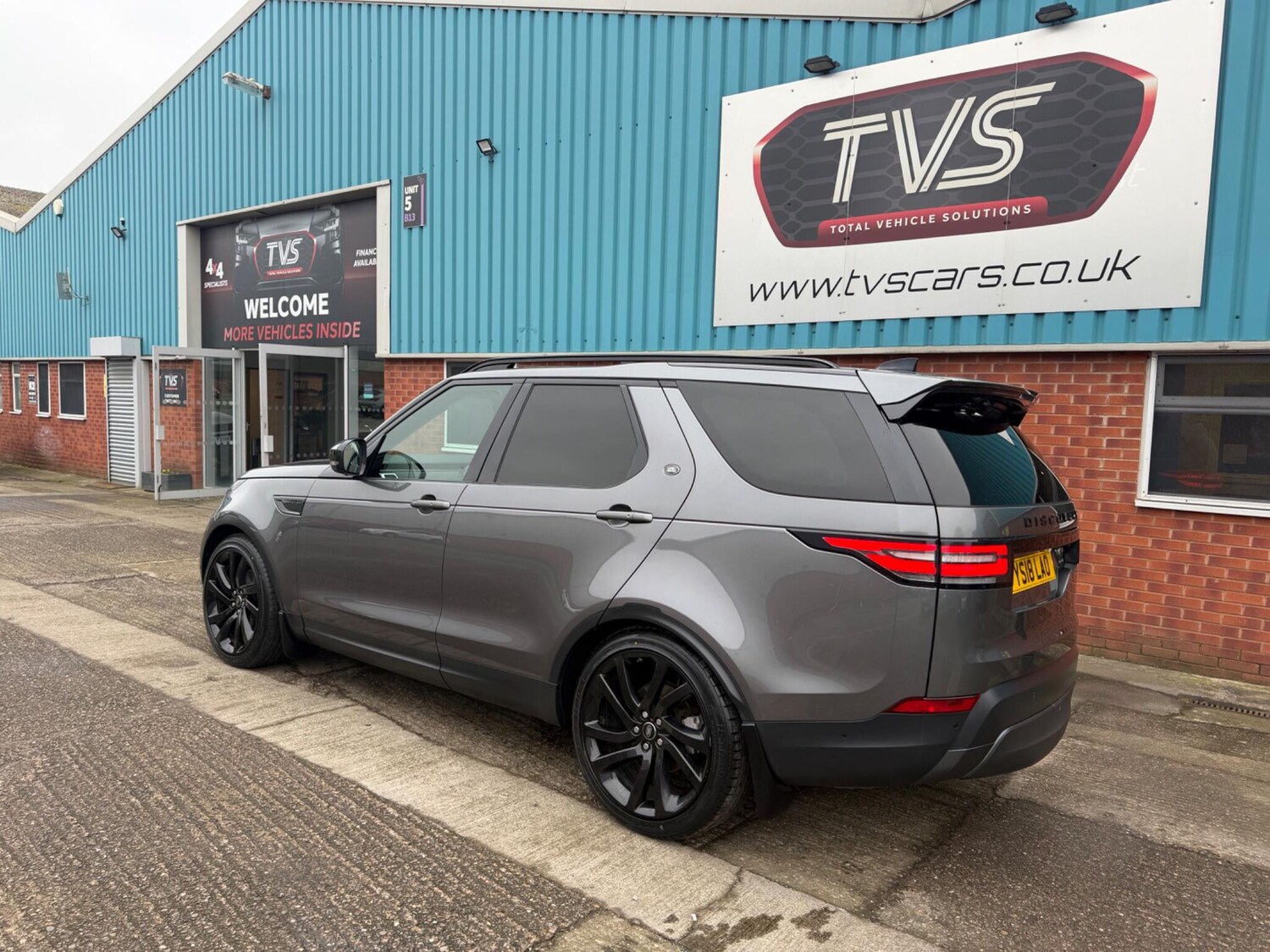 Used Land Rover Discovery 2018 for sale - 77784200: Photo 16