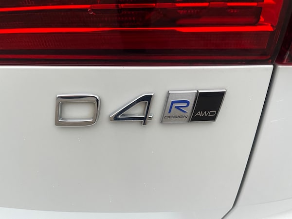 Used Volvo XC60 2018 for sale - 73225537: Photo 12