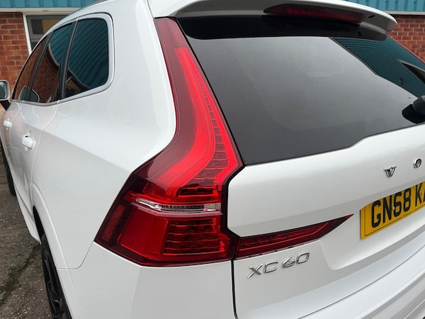 Used Volvo XC60 2018 for sale - 73225537: Photo 17