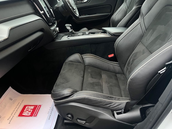Used Volvo XC60 2018 for sale - 73225537: Photo 8