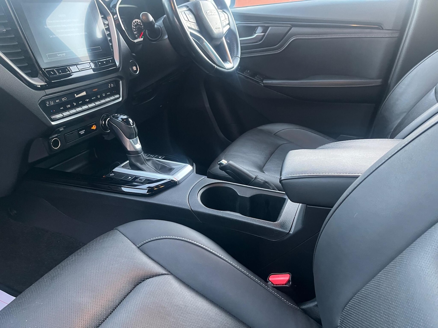 Used Isuzu D-Max 2021 for sale - 76702048: Photo 9