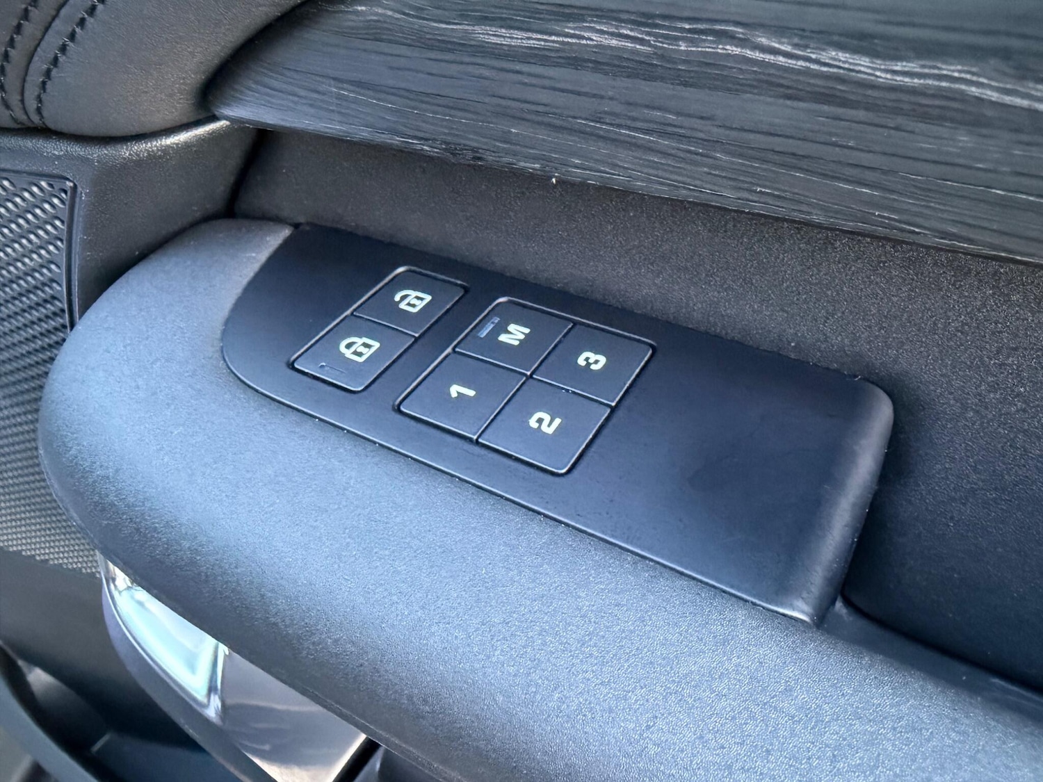 Used Land Rover Discovery 2021 for sale - 77359034: Photo 37