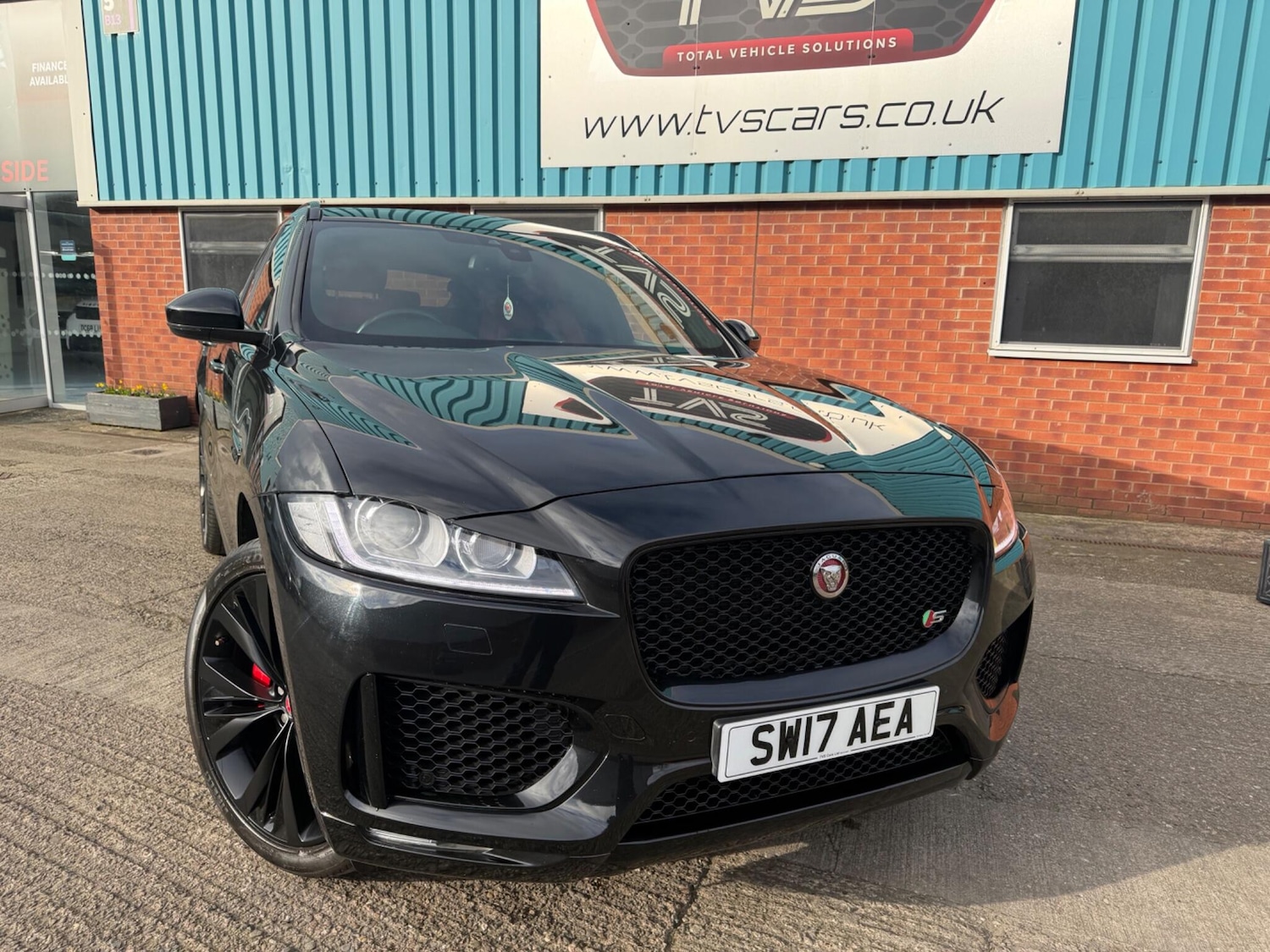 Used Jaguar F-Pace for sale - 77824404: Photo 3