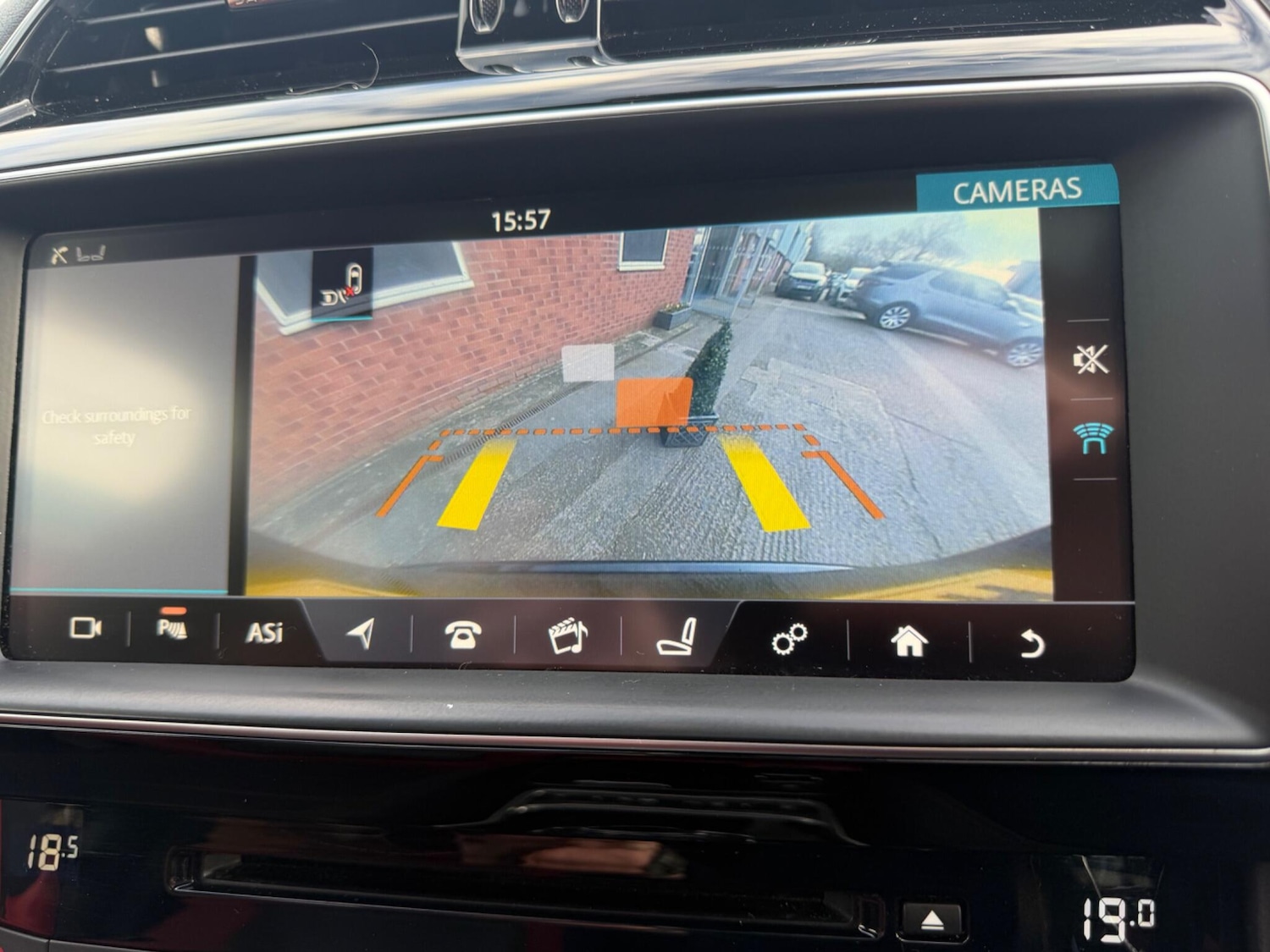 Used Jaguar F-Pace for sale - 77824404: Photo 7