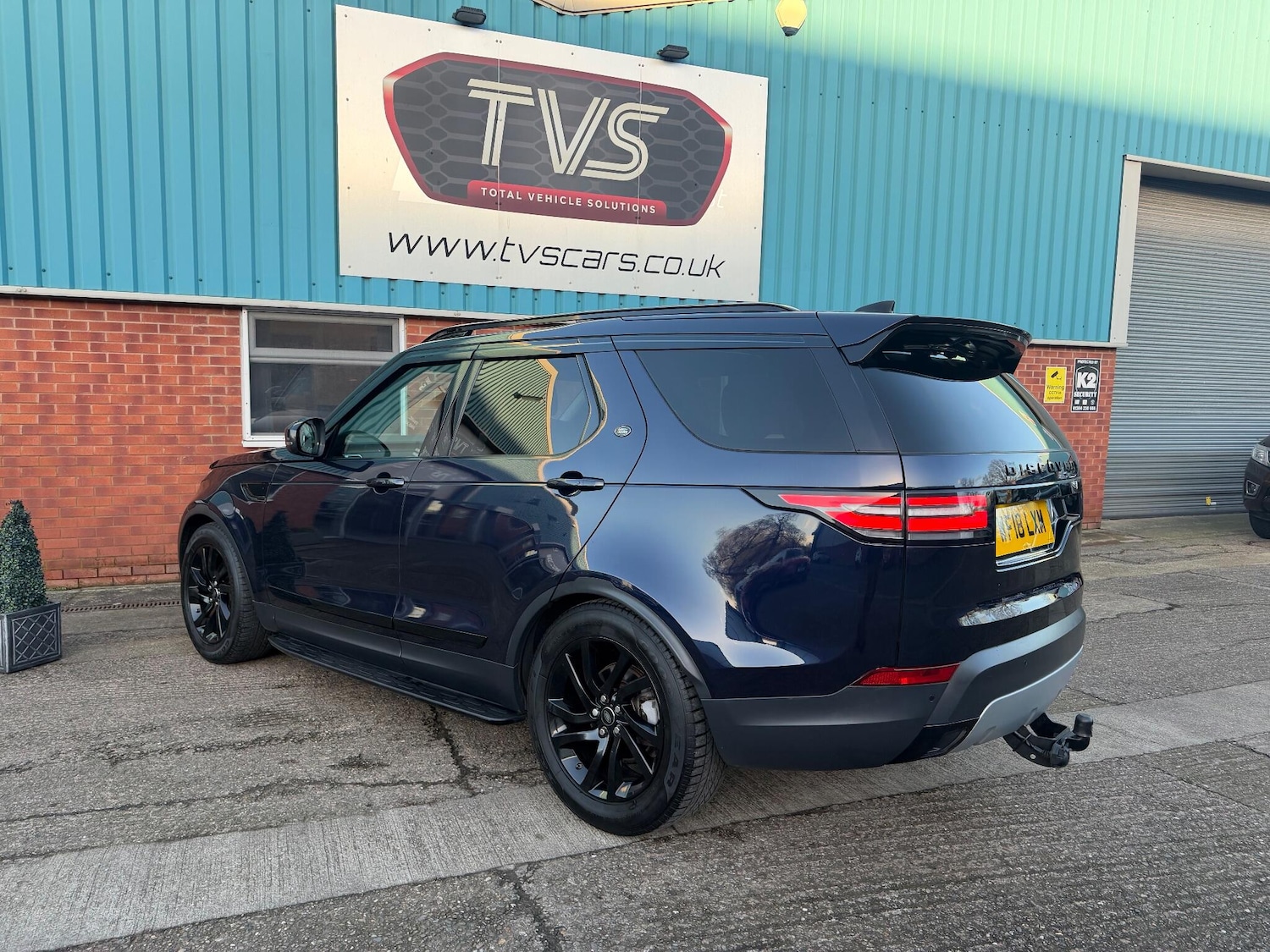 Used Land Rover Discovery 2018 for sale - 77017039: Photo 15