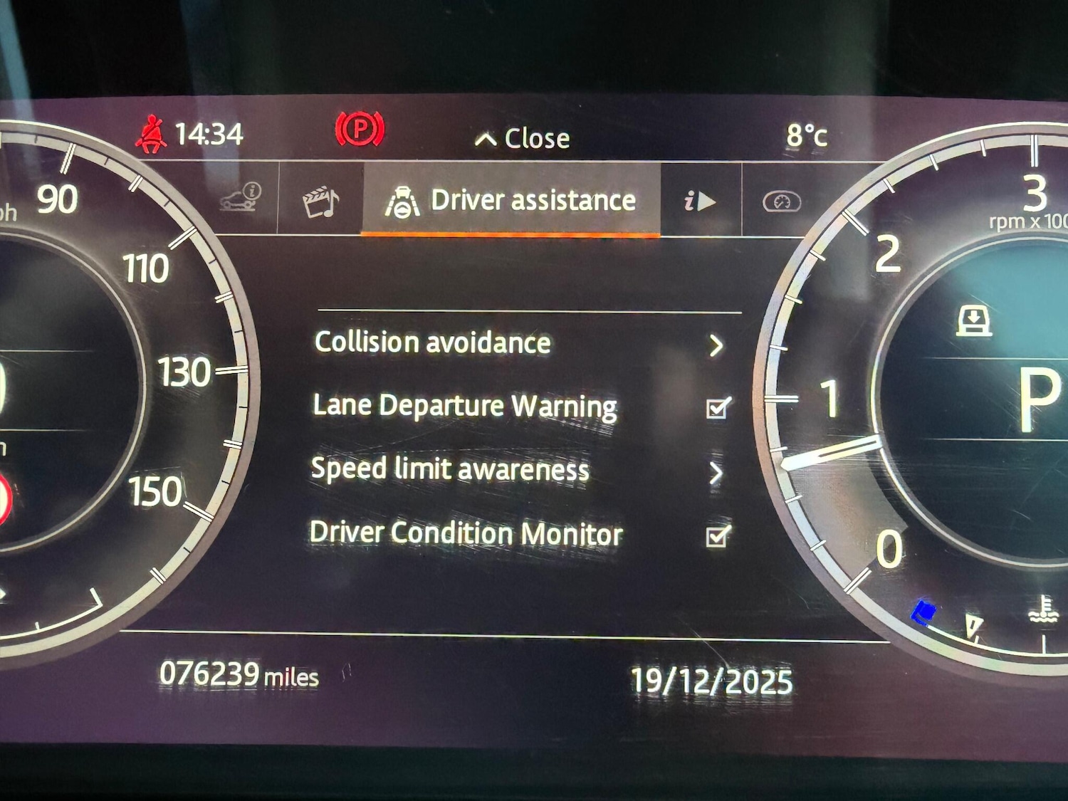 Used Land Rover Discovery 2018 for sale - 77017039: Photo 30