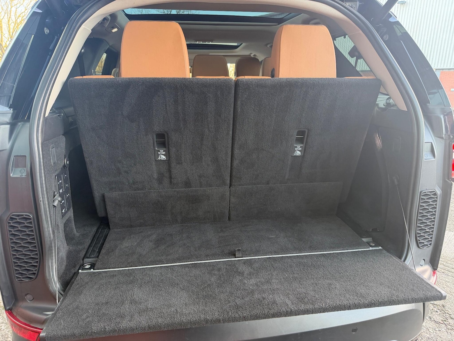 Used Land Rover Discovery 2018 for sale - 77017039: Photo 35