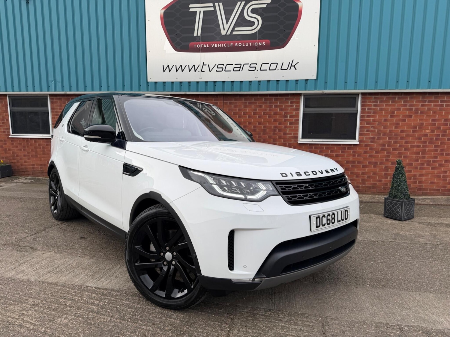 Used Land Rover Discovery for sale - 77823860: Photo 2