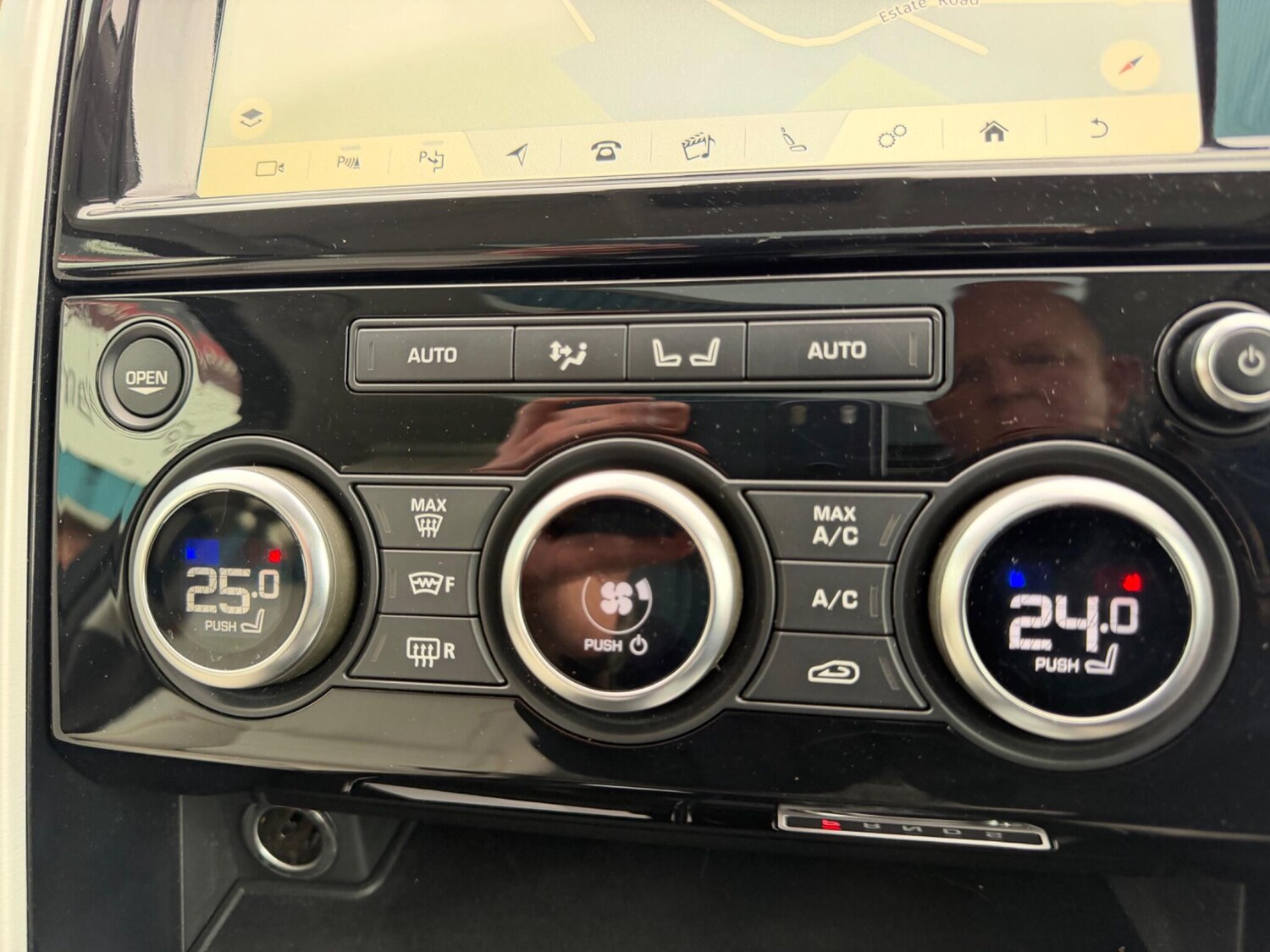 Used Land Rover Discovery for sale - 77823860: Photo 30