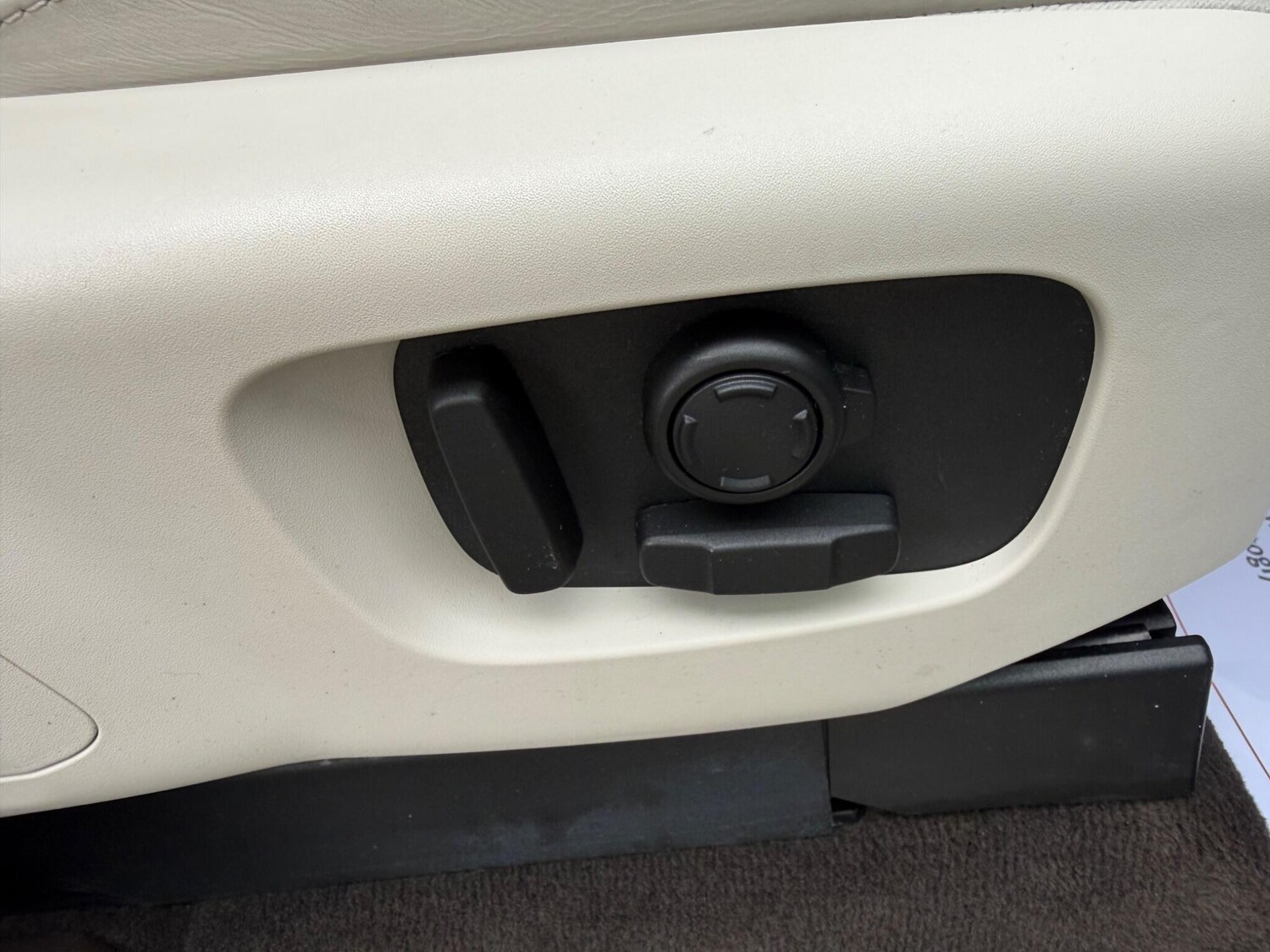 Used Land Rover Discovery for sale - 77823860: Photo 36