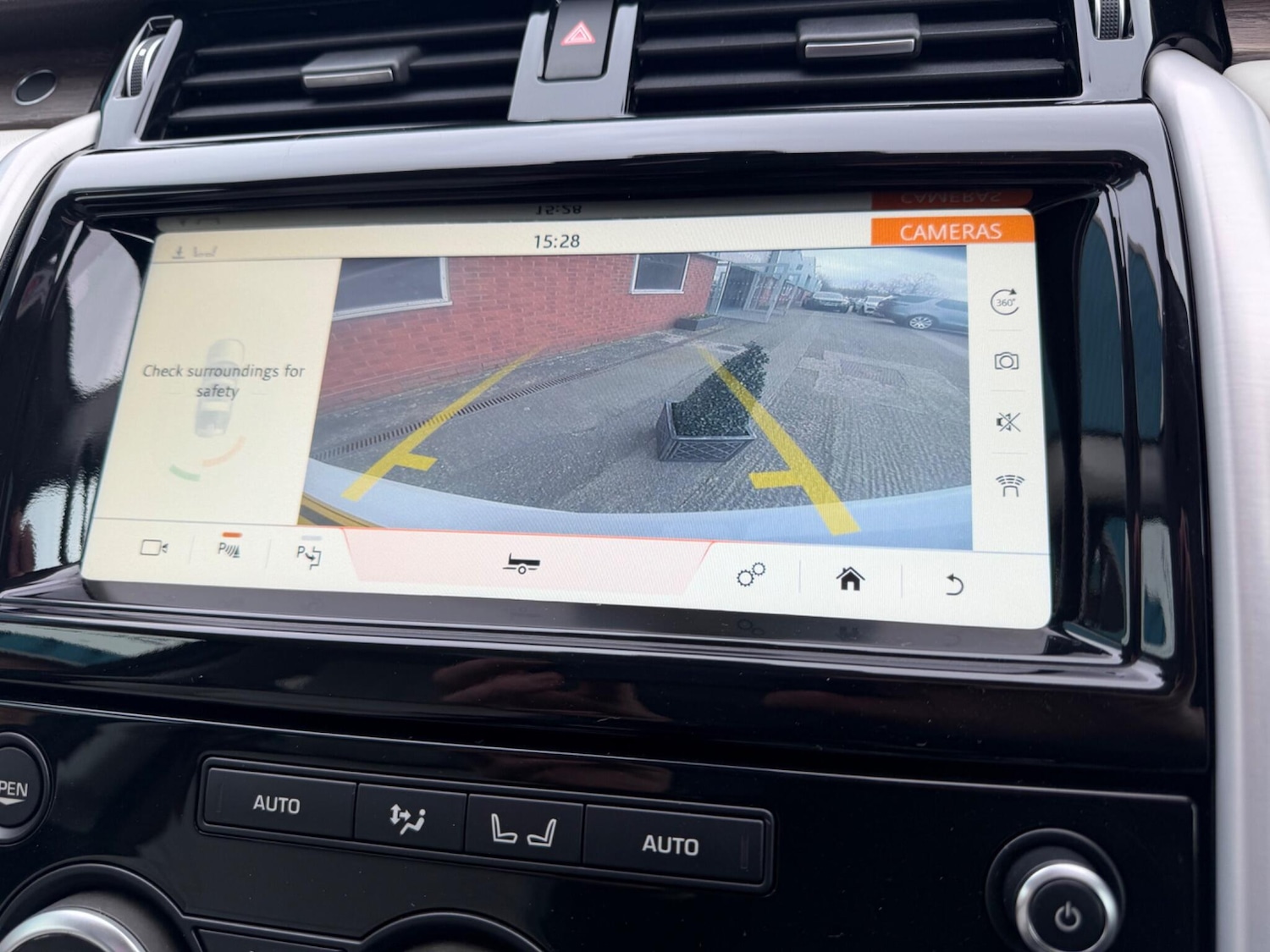 Used Land Rover Discovery for sale - 77823860: Photo 5