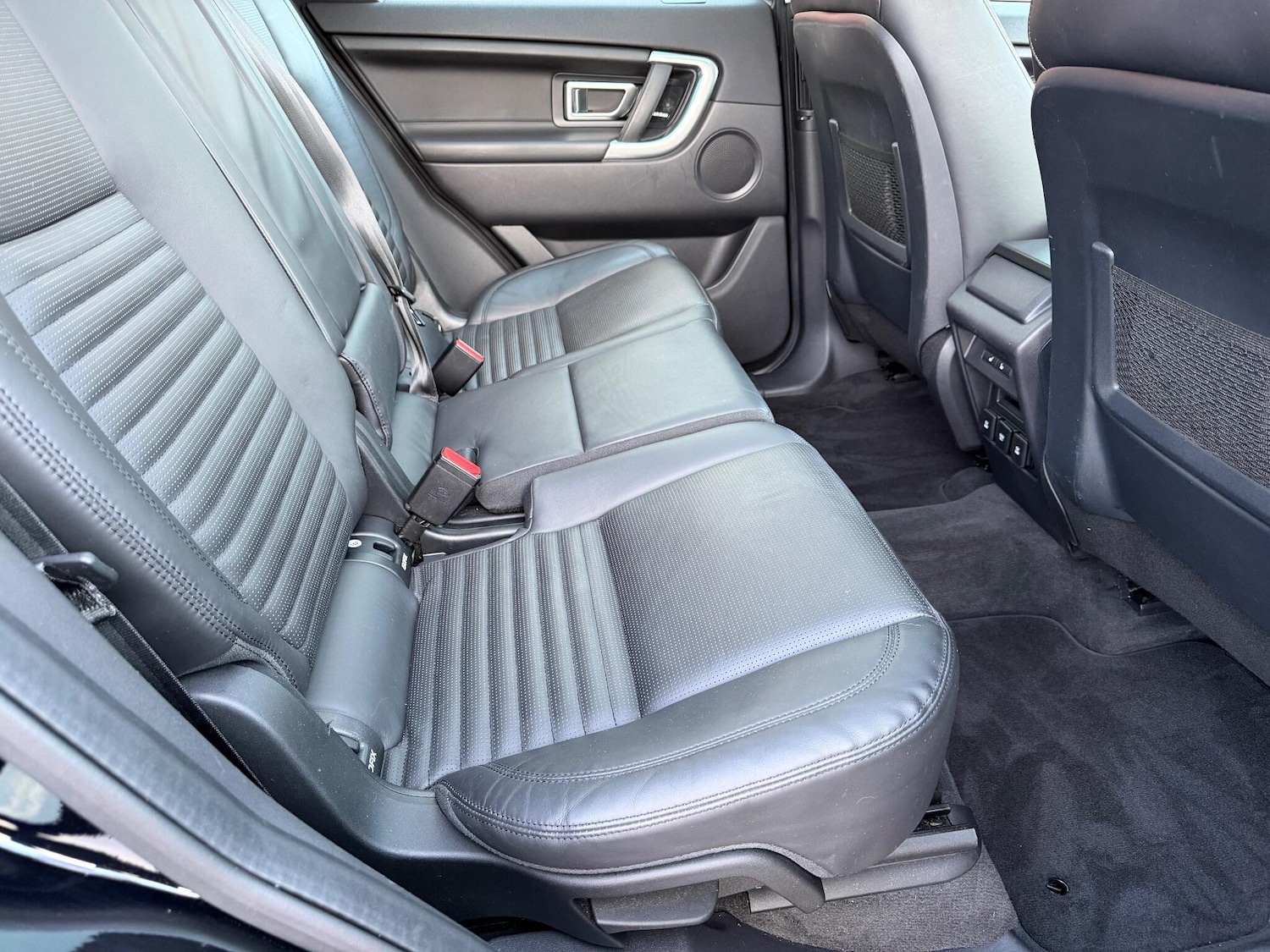 Used Land Rover Discovery Sport 2018 for sale - 76925947: Photo 12