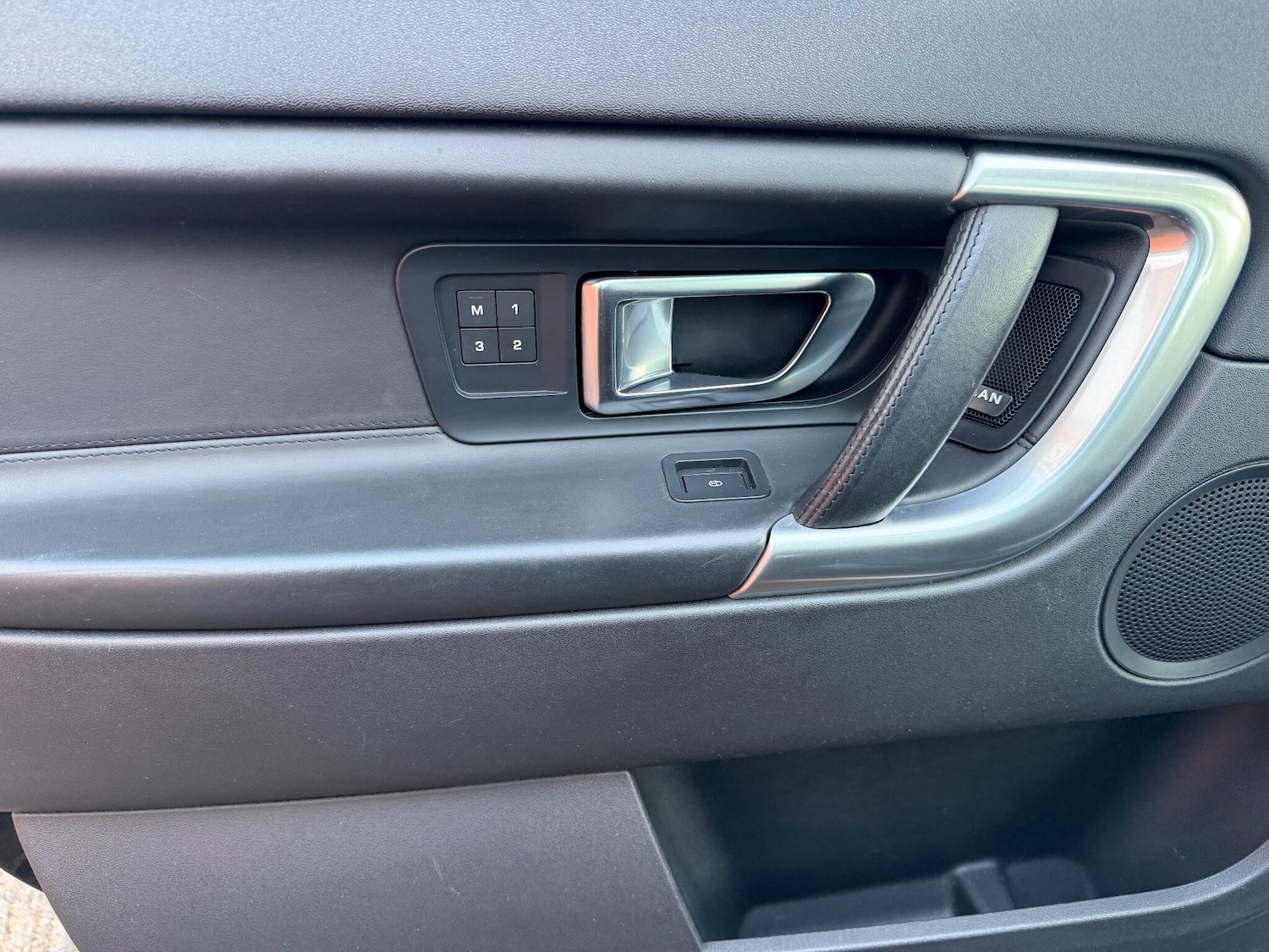 Used Land Rover Discovery Sport 2018 for sale - 76925947: Photo 31