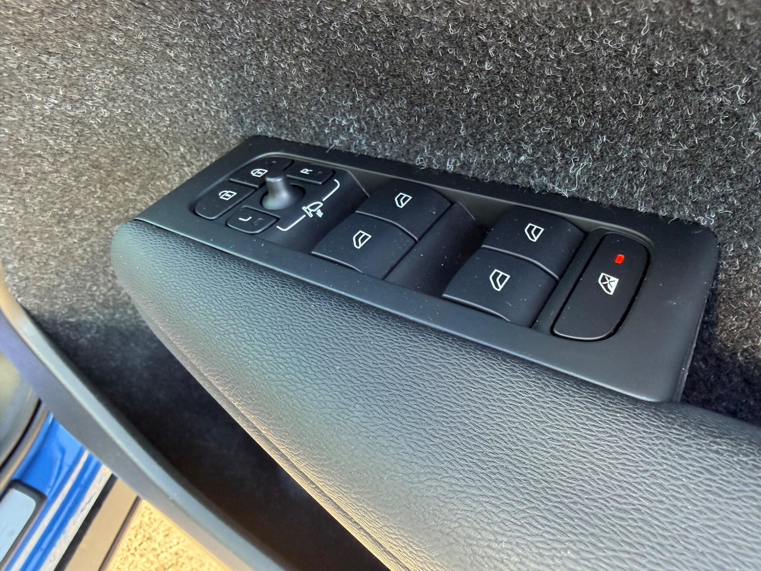 Used Volvo XC40 2020 for sale - 77924764: Photo 31