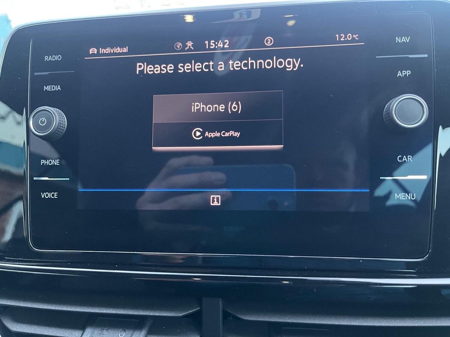 Used Volkswagen T-Roc 2024 for sale - 76715010: Photo 24