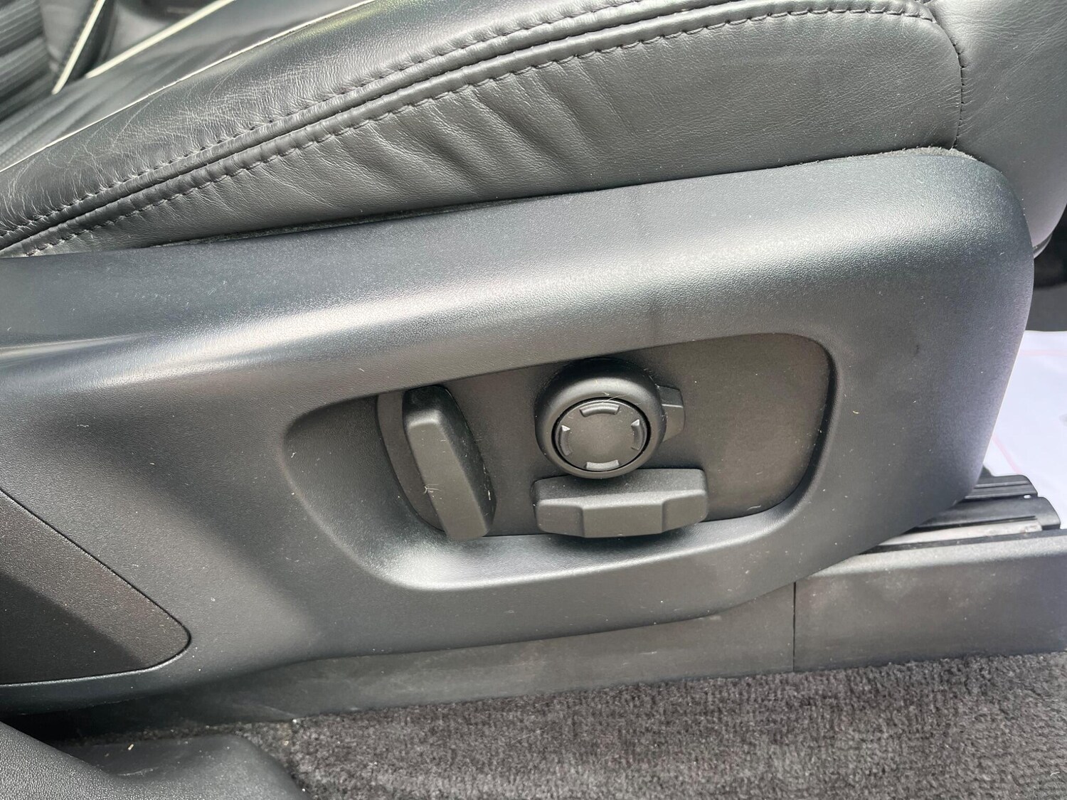 Used Land Rover Discovery 2020 for sale - 76991494: Photo 33