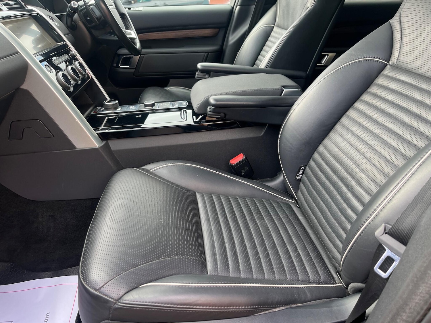 Used Land Rover Discovery 2020 for sale - 76991494: Photo 9