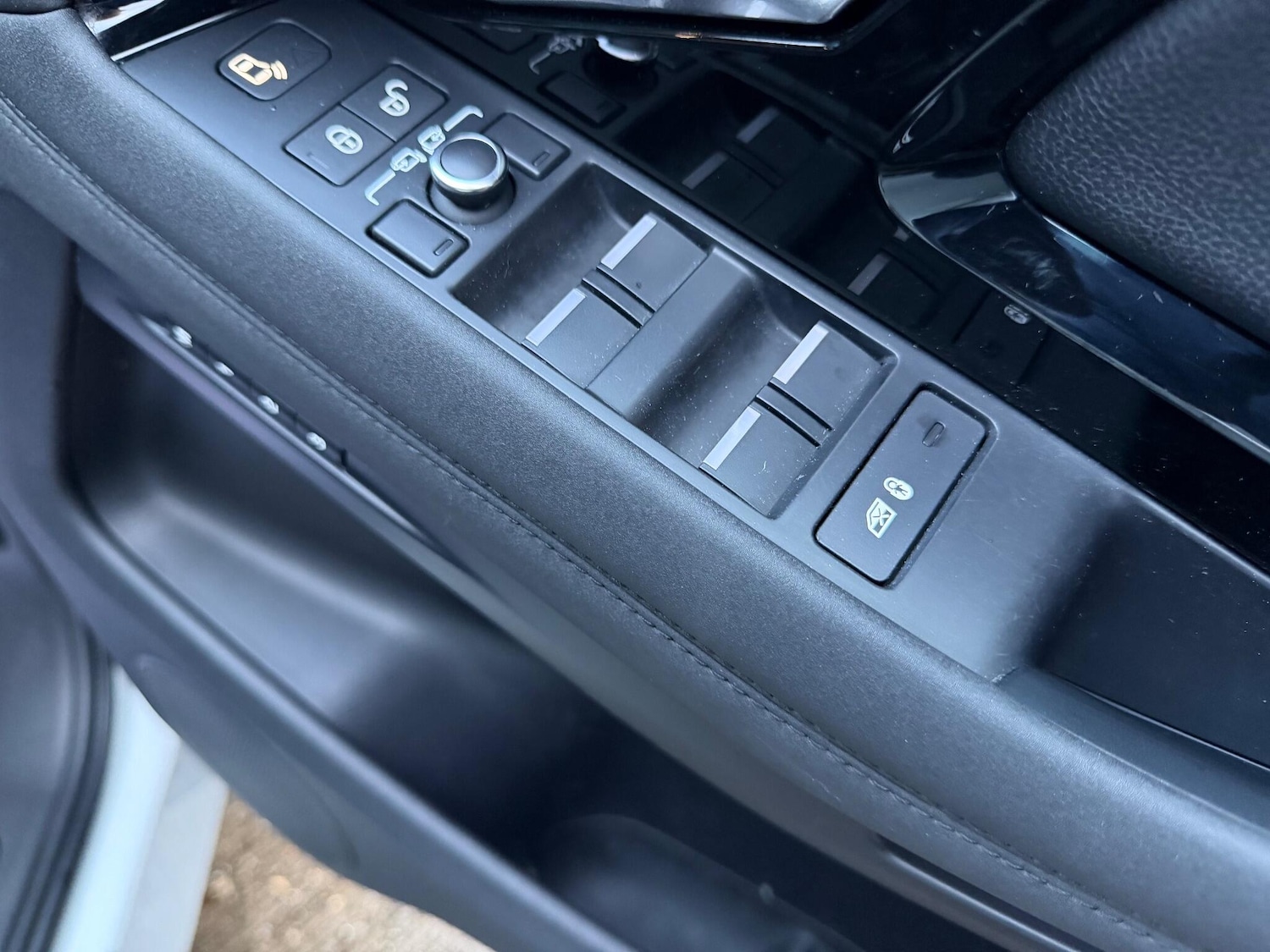 Used Land Rover Range Rover Evoque 2019 for sale - 76886980: Photo 31