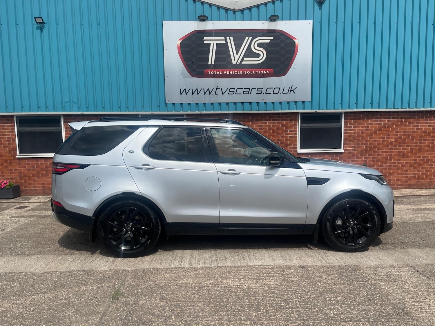 Used Land Rover Discovery 2020 for sale - 76994361: Photo 26