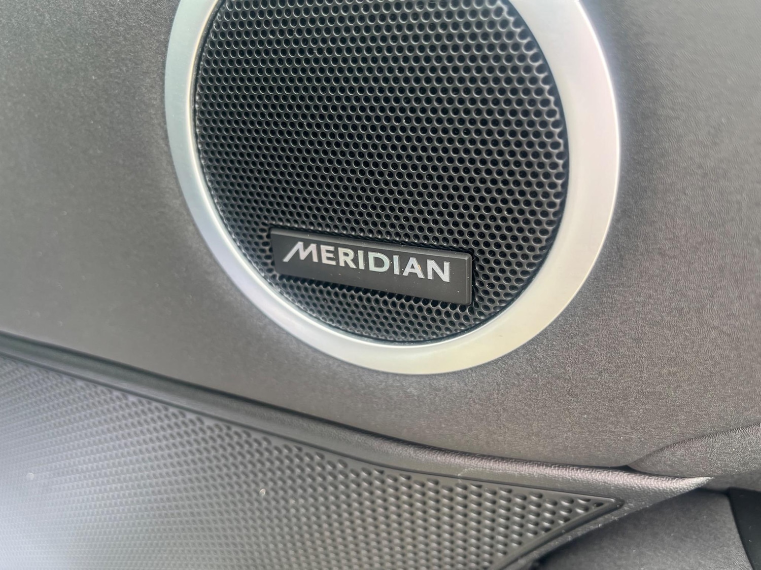 Used Land Rover Discovery 2020 for sale - 76994361: Photo 33