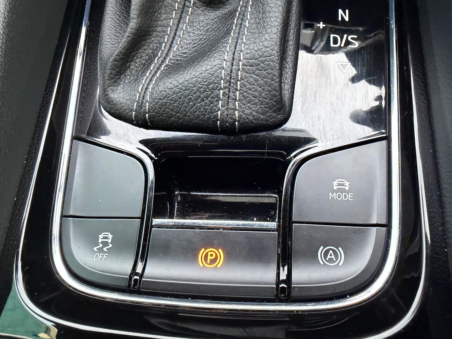 Used Skoda Karoq 2021 for sale - 77203678: Photo 28