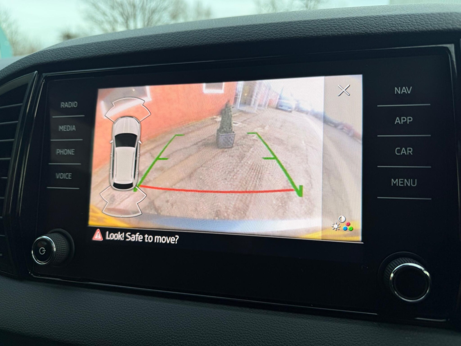 Used Skoda Karoq 2021 for sale - 77203678: Photo 6