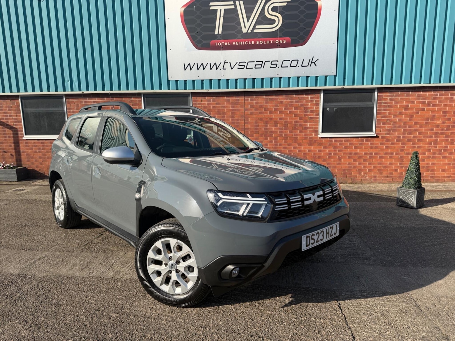 Used Dacia Duster 2023 for sale - 78171281: Photo 2