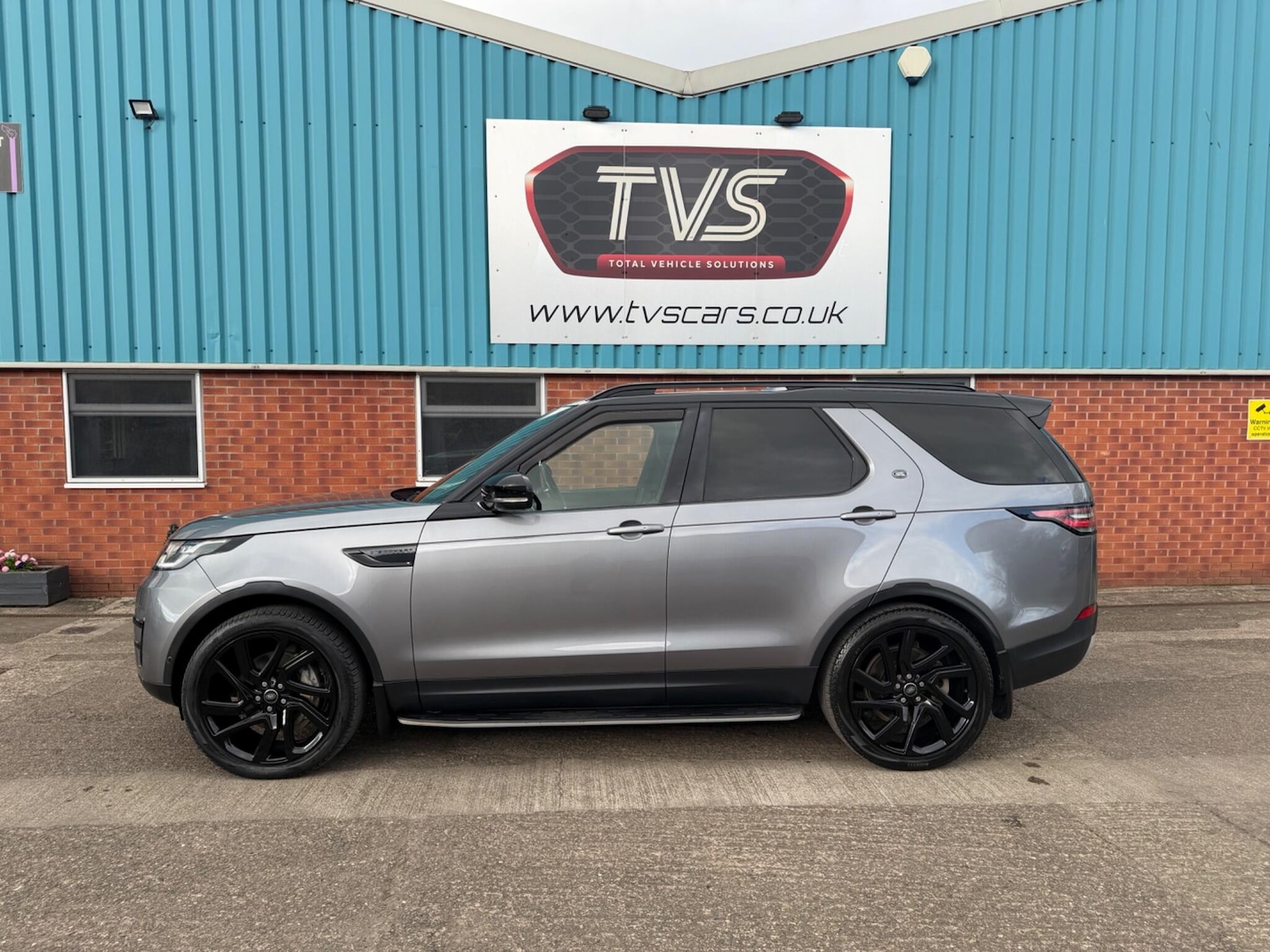 Used Land Rover Discovery 2020 for sale - 78085945: Photo 17