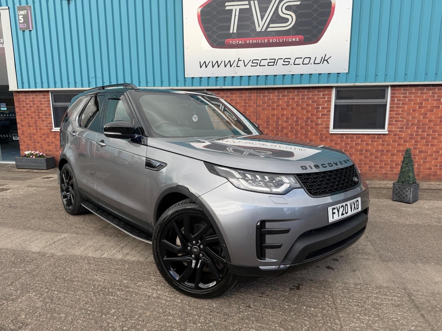 Used Land Rover Discovery 2020 for sale - 78085945: Photo 2
