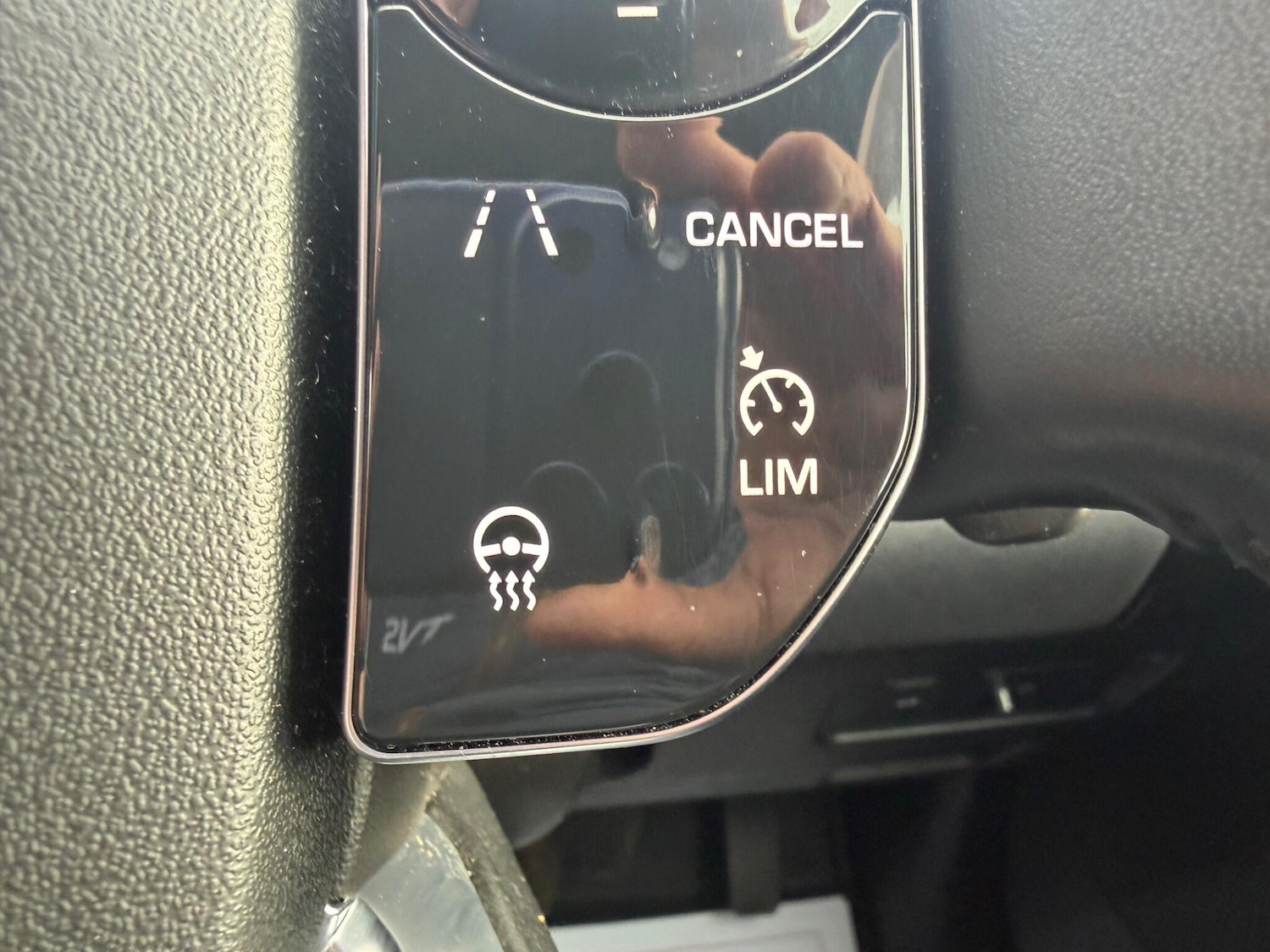 Used Land Rover Discovery 2020 for sale - 78085945: Photo 26