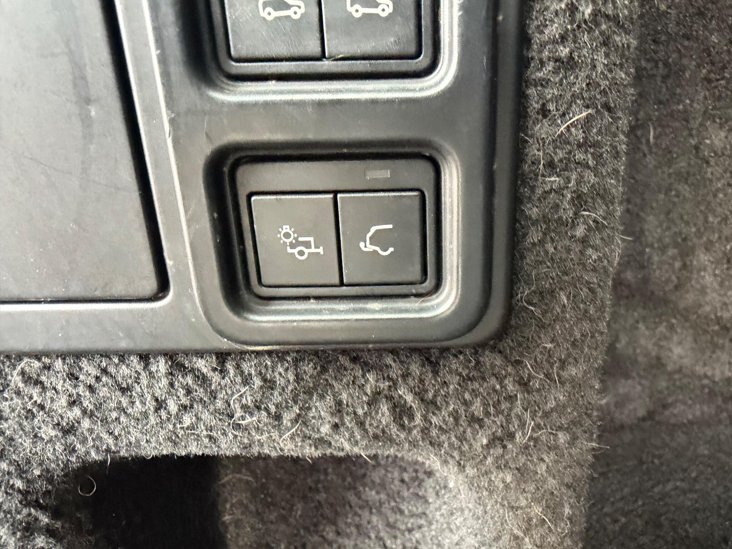 Used Land Rover Discovery 2020 for sale - 78085945: Photo 30