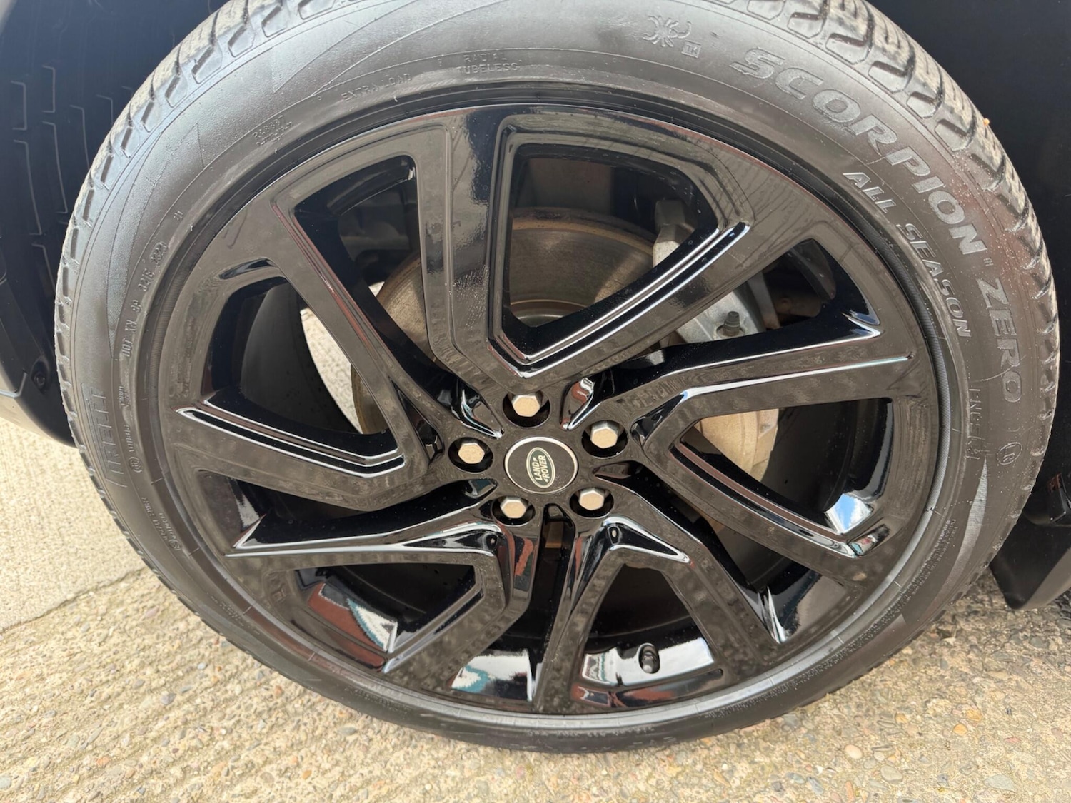 Used Land Rover Discovery 2020 for sale - 78085945: Photo 34