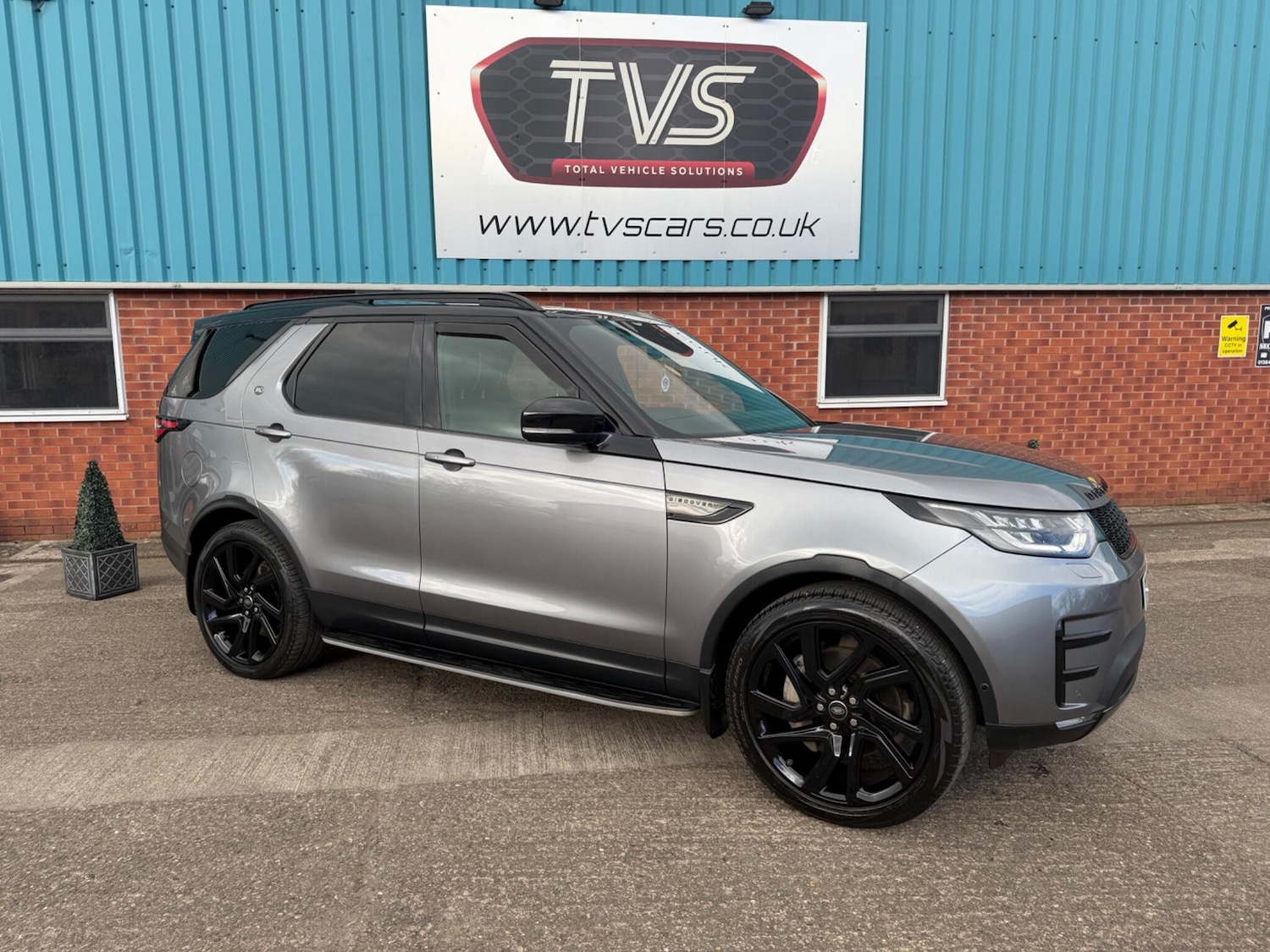 Used Land Rover Discovery 2020 for sale - 78085945: Photo 4