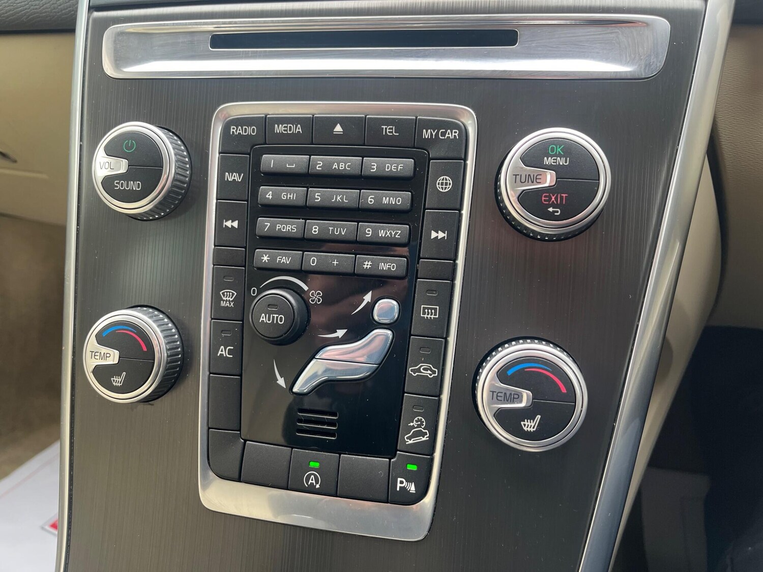 Used Volvo XC60 2016 for sale - 76349251: Photo 29