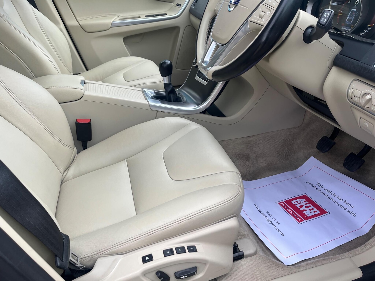 Used Volvo XC60 2016 for sale - 76349251: Photo 6