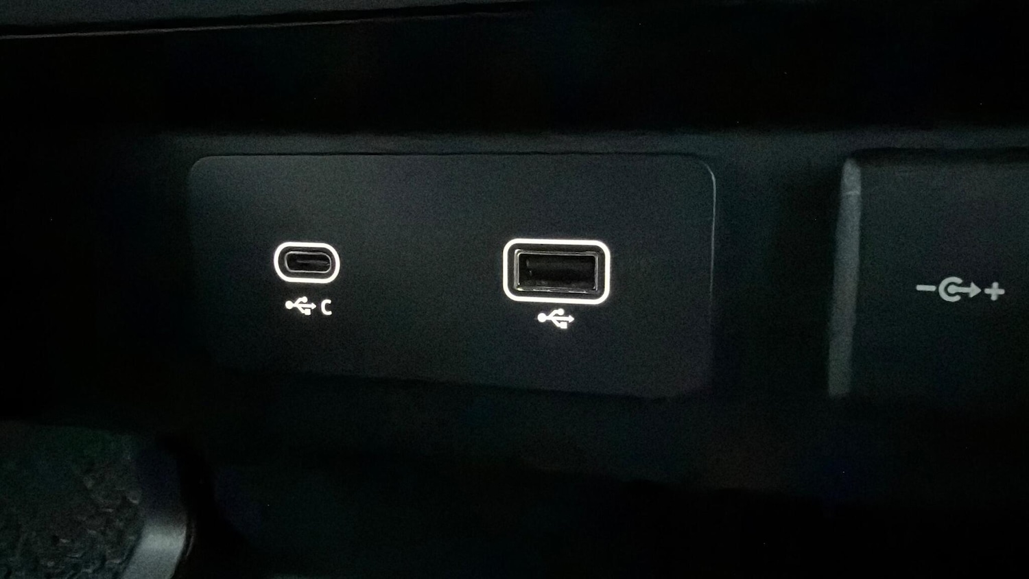 Used Land Rover Defender 110 2020 for sale - 76865443: Photo 27