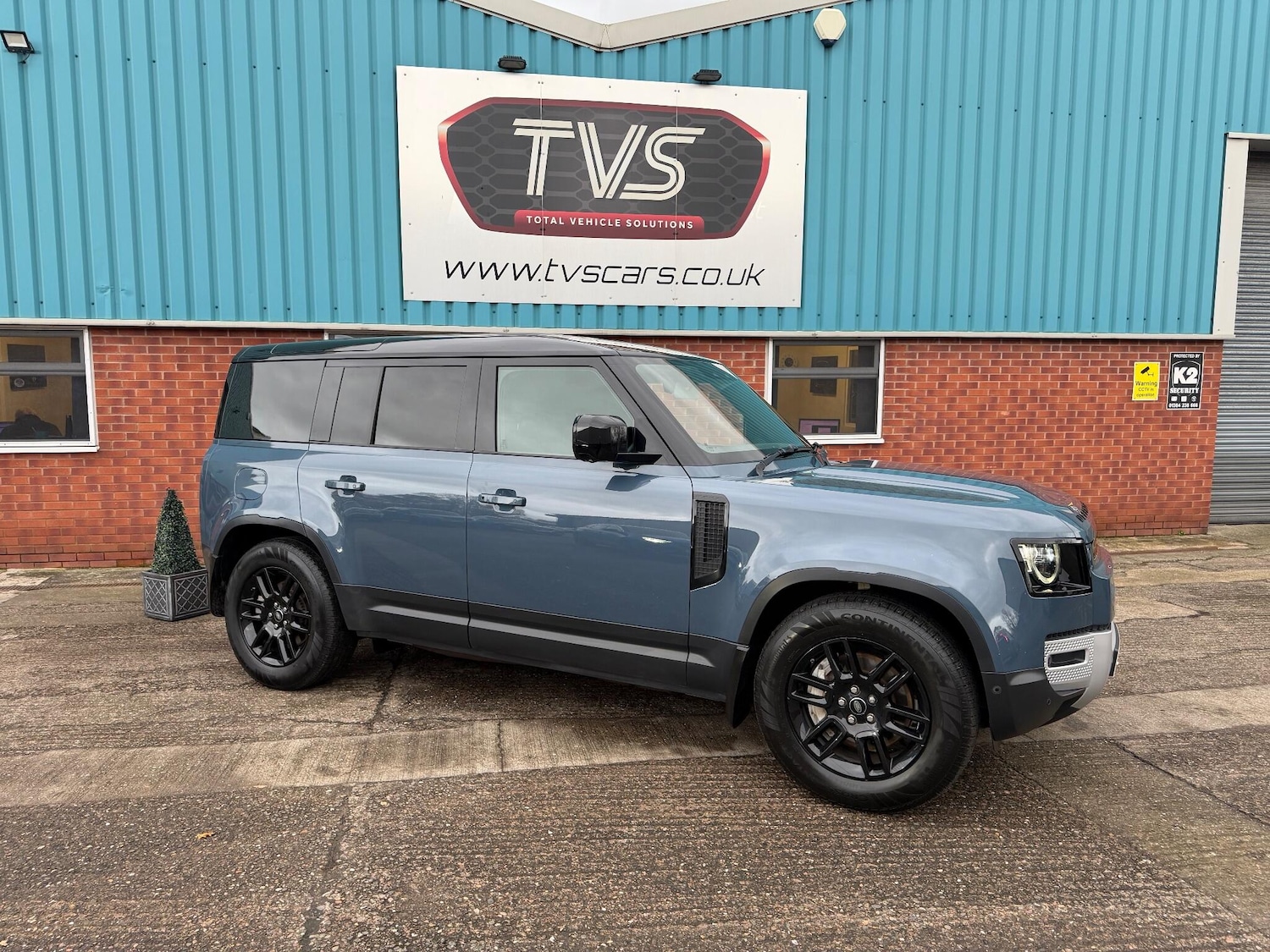 Used Land Rover Defender 110 2020 for sale - 76865443: Photo 4