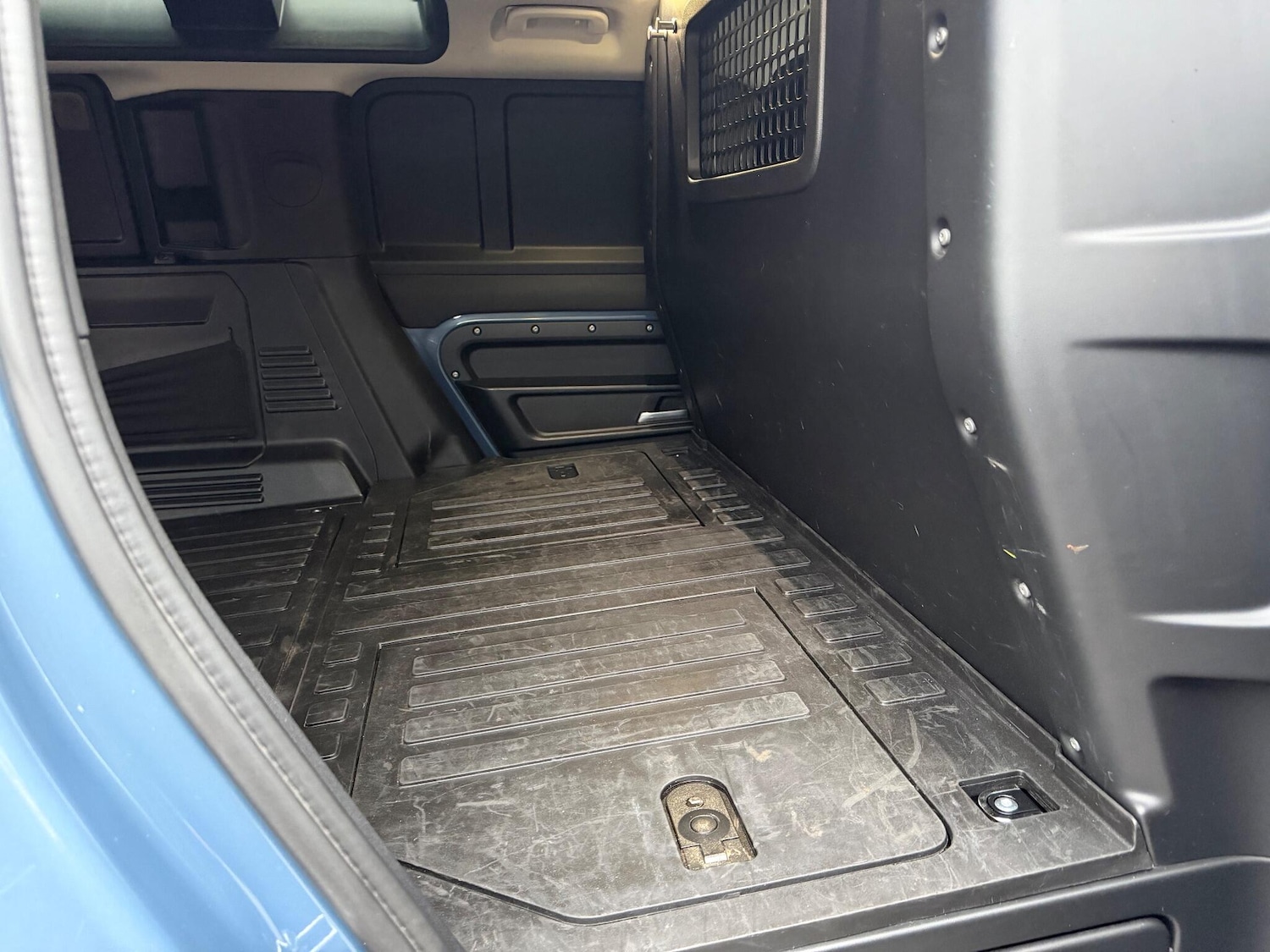 Used Land Rover Defender 110 2020 for sale - 76865443: Photo 40