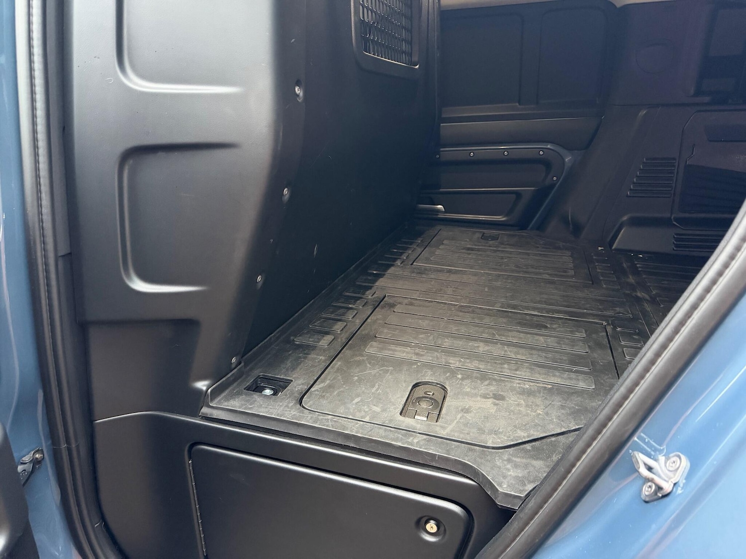 Used Land Rover Defender 110 2020 for sale - 76865443: Photo 41