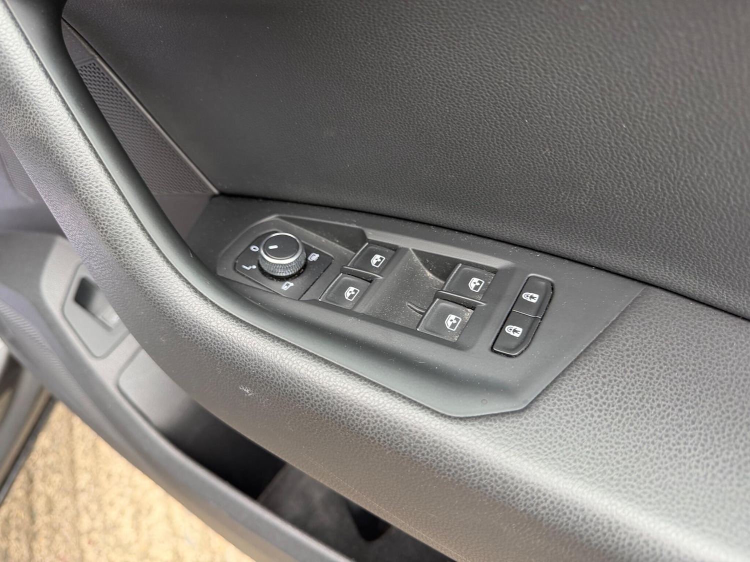 Used Volkswagen Touareg 2018 for sale - 78127672: Photo 28