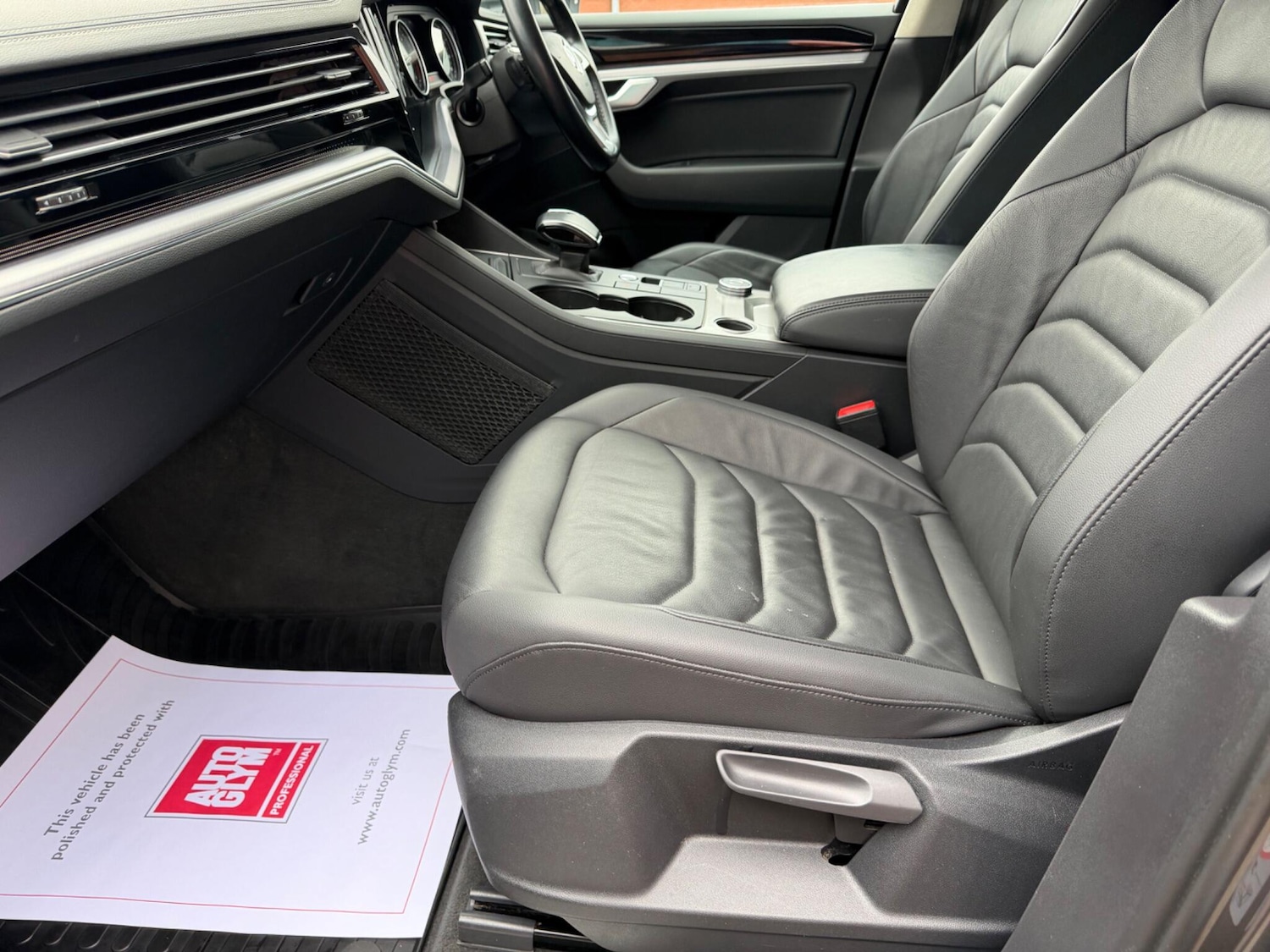 Used Volkswagen Touareg 2018 for sale - 78127672: Photo 8