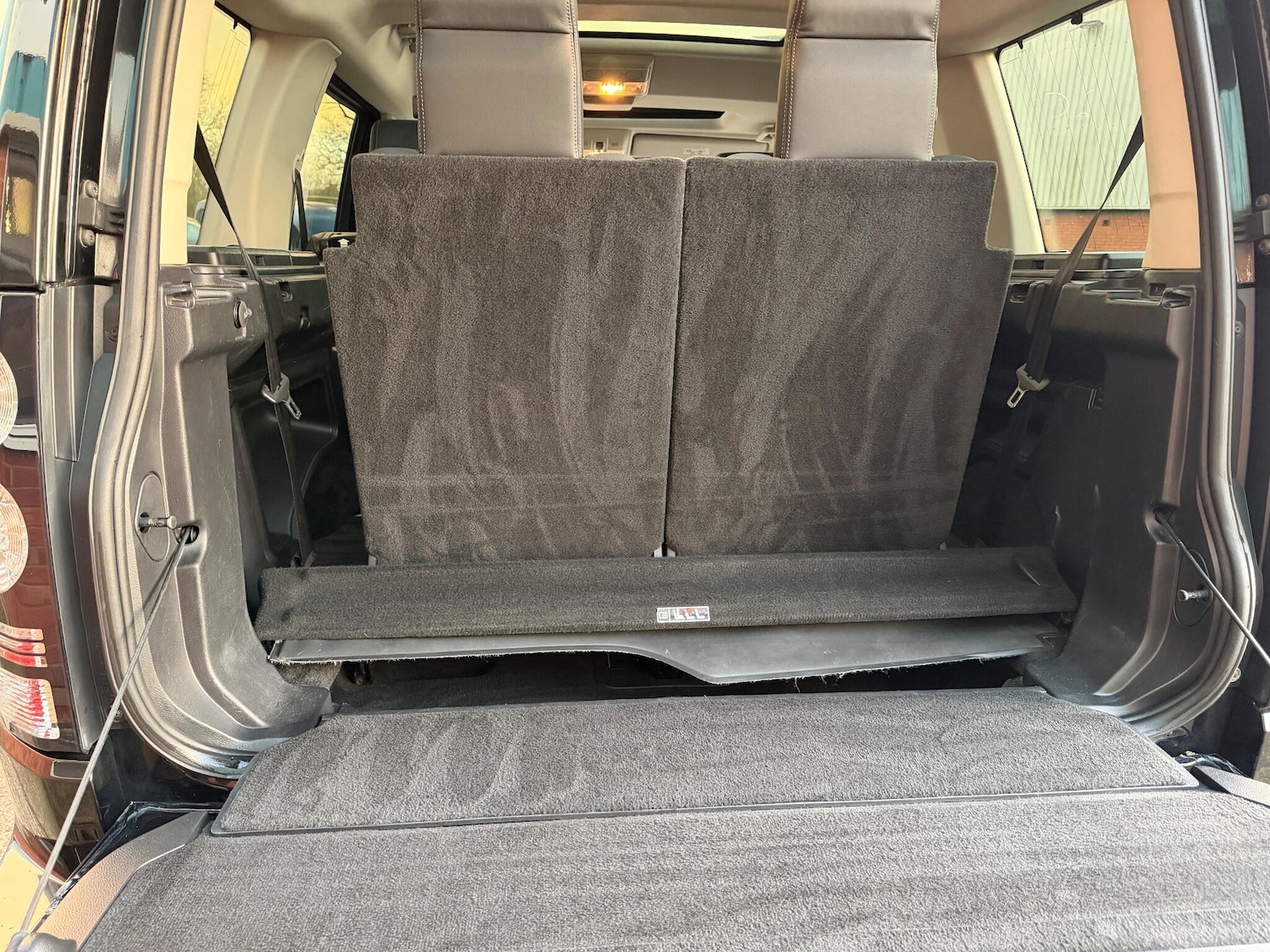 Used Land Rover Discovery 4 2015 for sale - 77074889: Photo 13