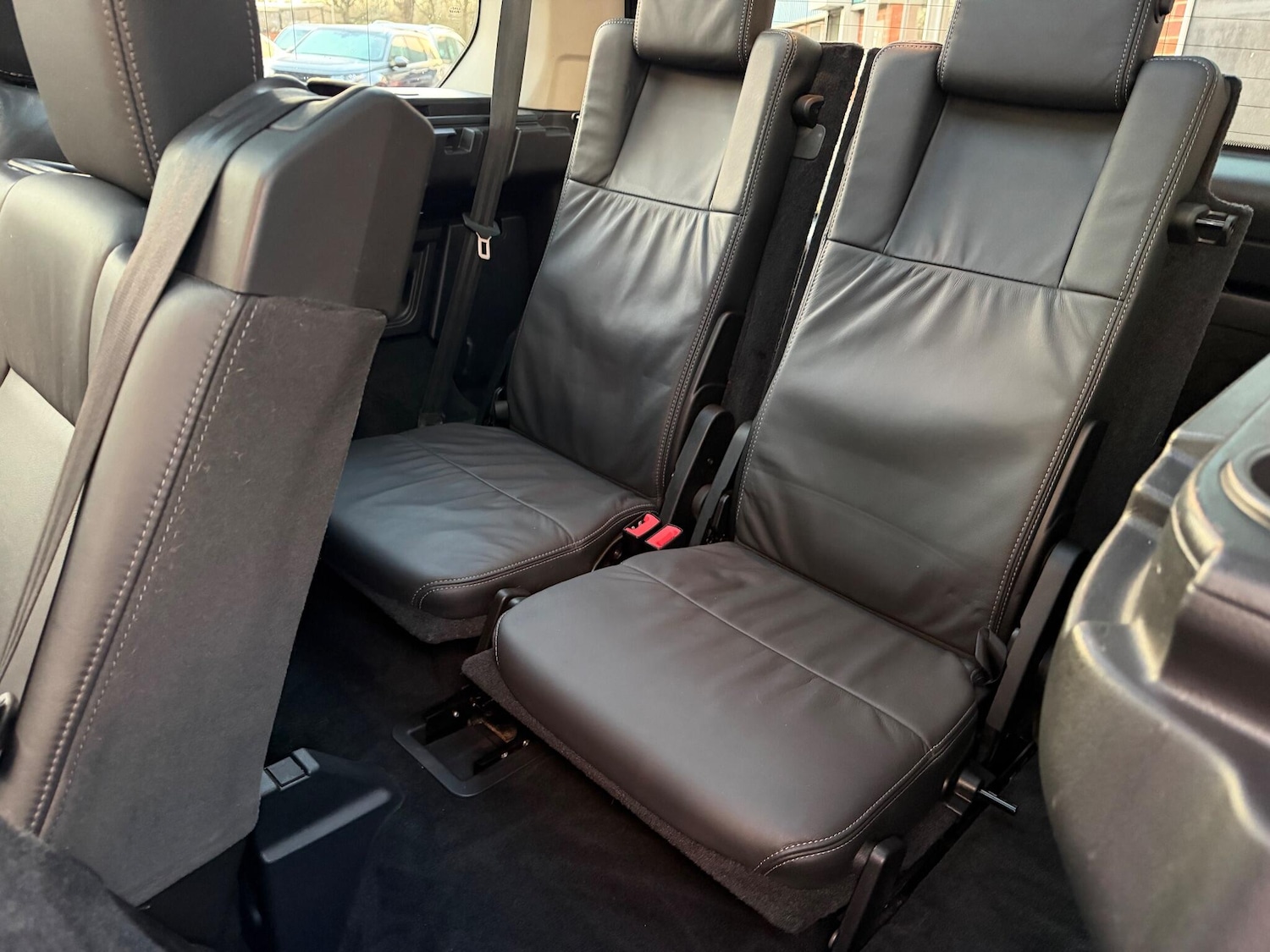 Used Land Rover Discovery 4 2015 for sale - 77074889: Photo 14