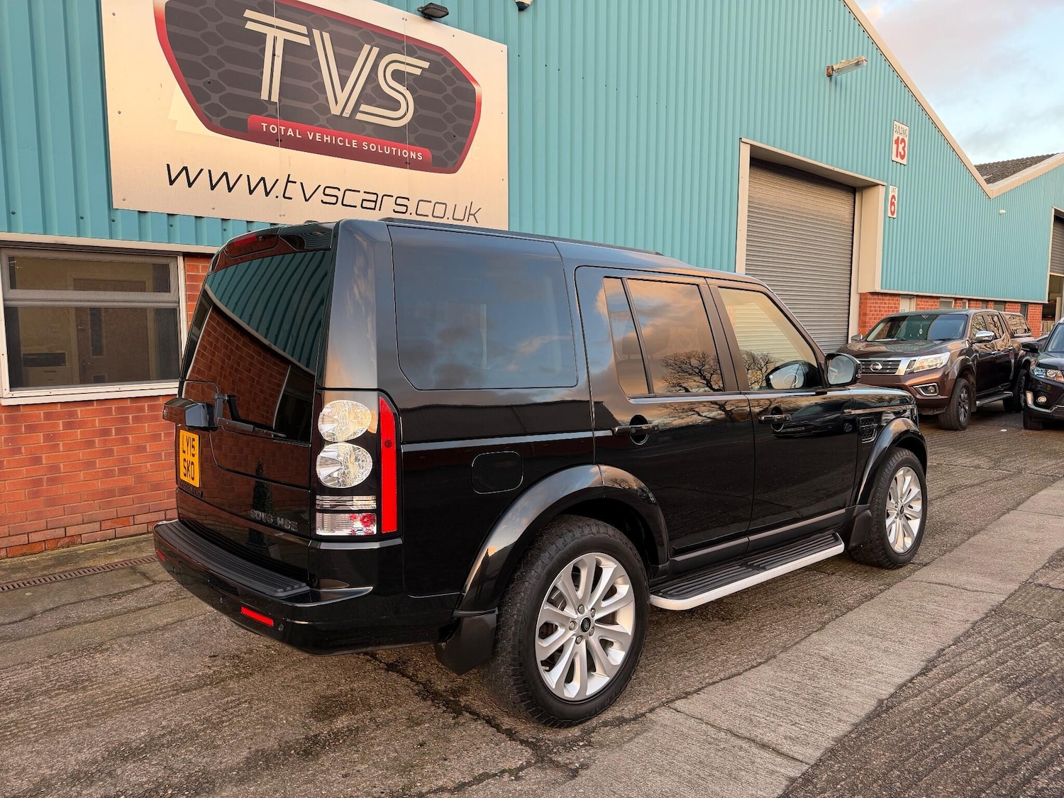 Used Land Rover Discovery 4 2015 for sale - 77074889: Photo 23