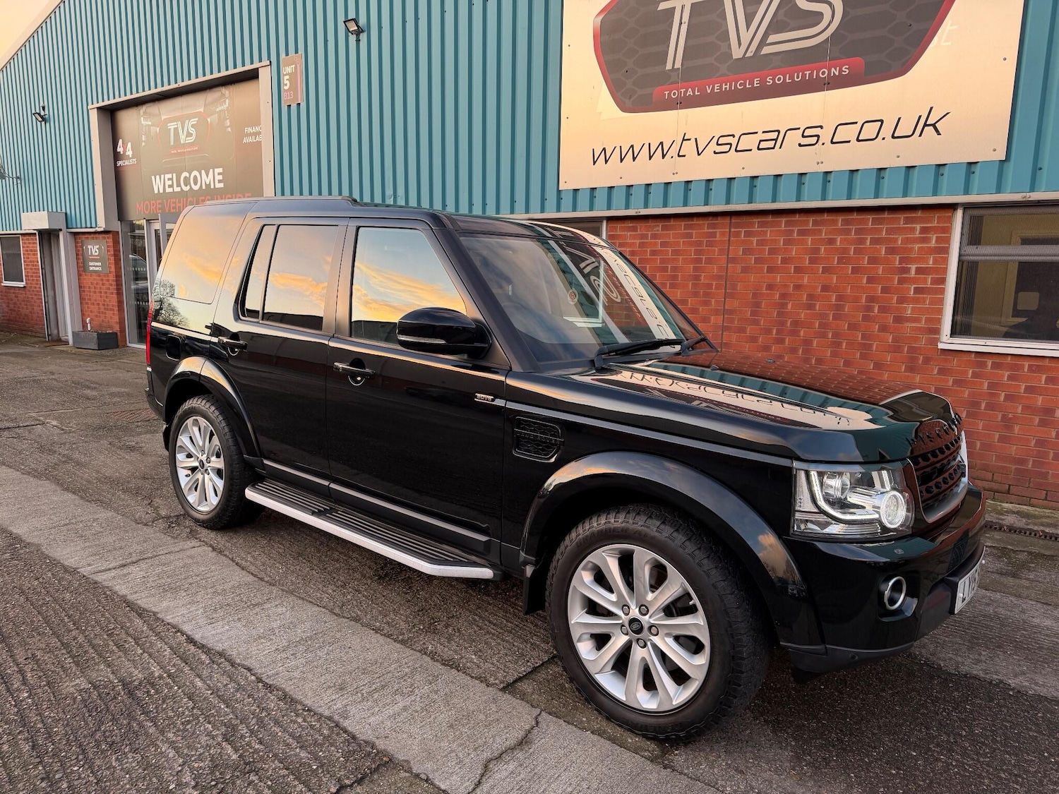 Used Land Rover Discovery 4 2015 for sale - 77074889: Photo 26