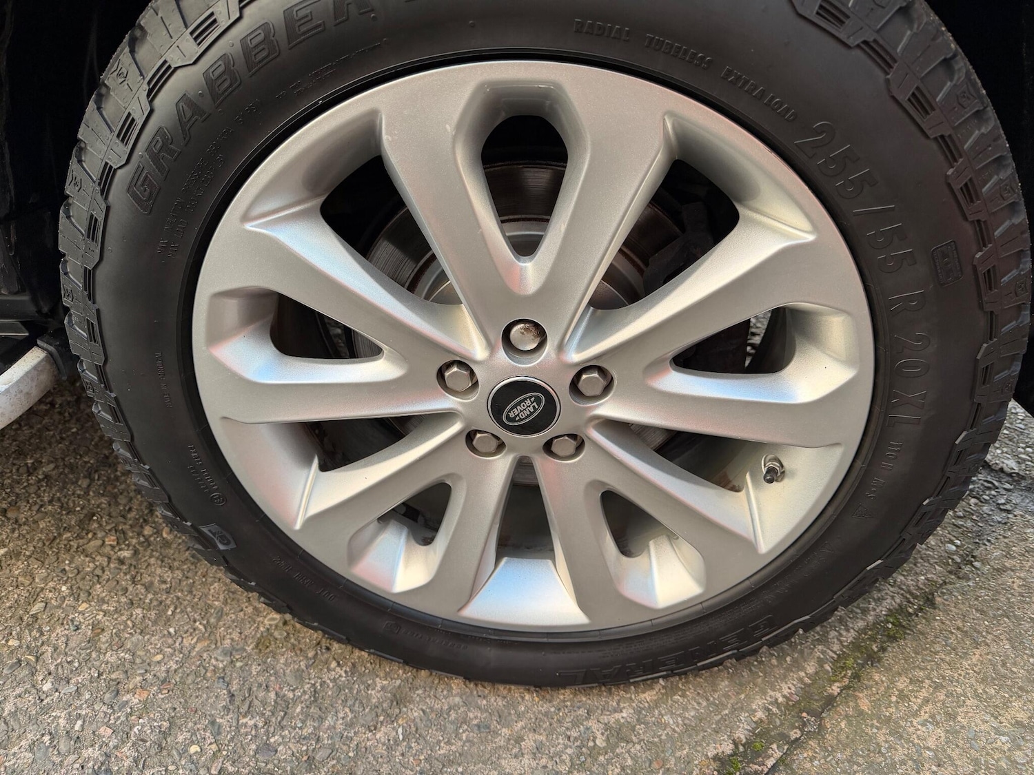 Used Land Rover Discovery 4 2015 for sale - 77074889: Photo 36