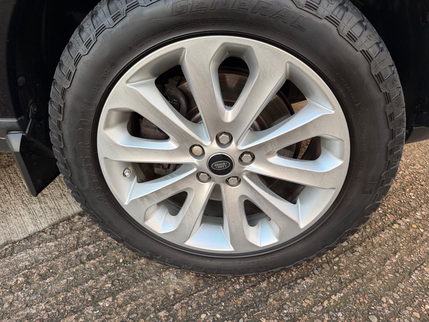 Used Land Rover Discovery 4 2015 for sale - 77074889: Photo 38