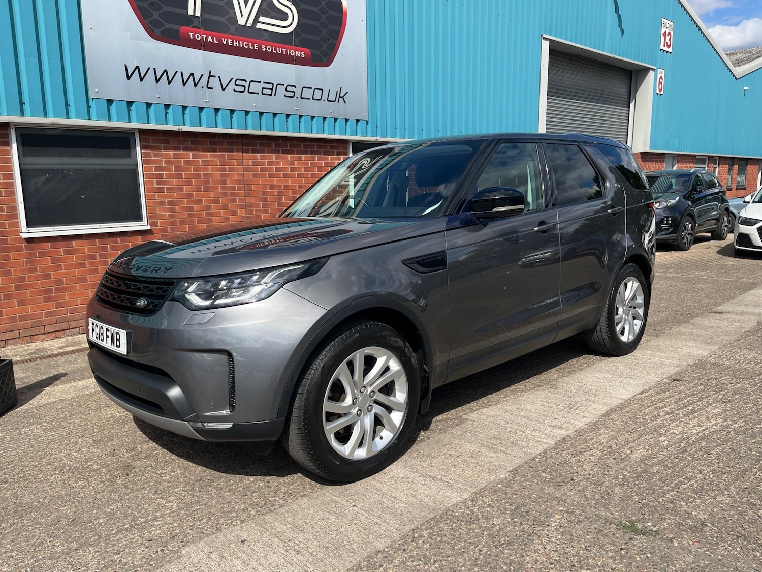 Used Land Rover Discovery 2018 for sale - 76987868: Photo 17