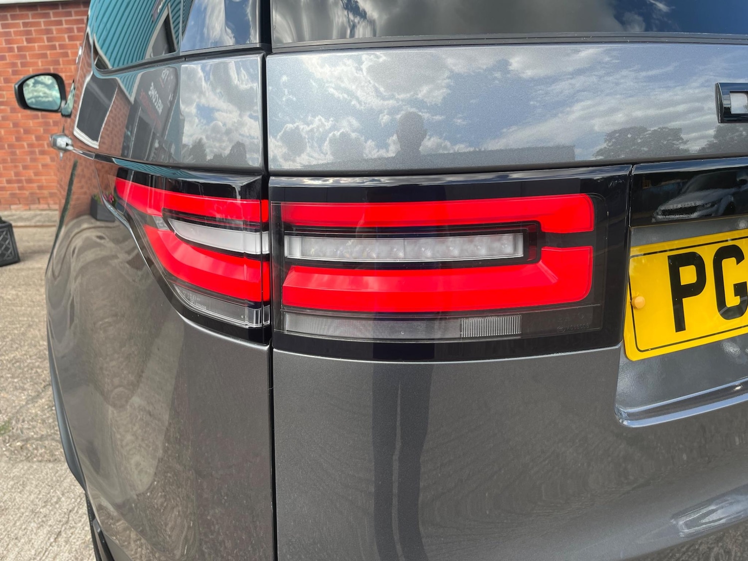 Used Land Rover Discovery 2018 for sale - 76987868: Photo 19